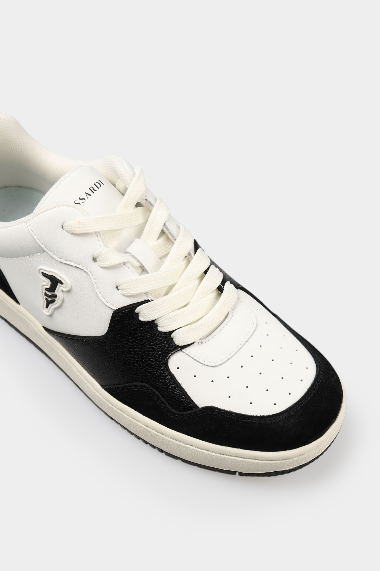 N047S000961N-WNS04L73-22PA Кеды Trussardi Черный