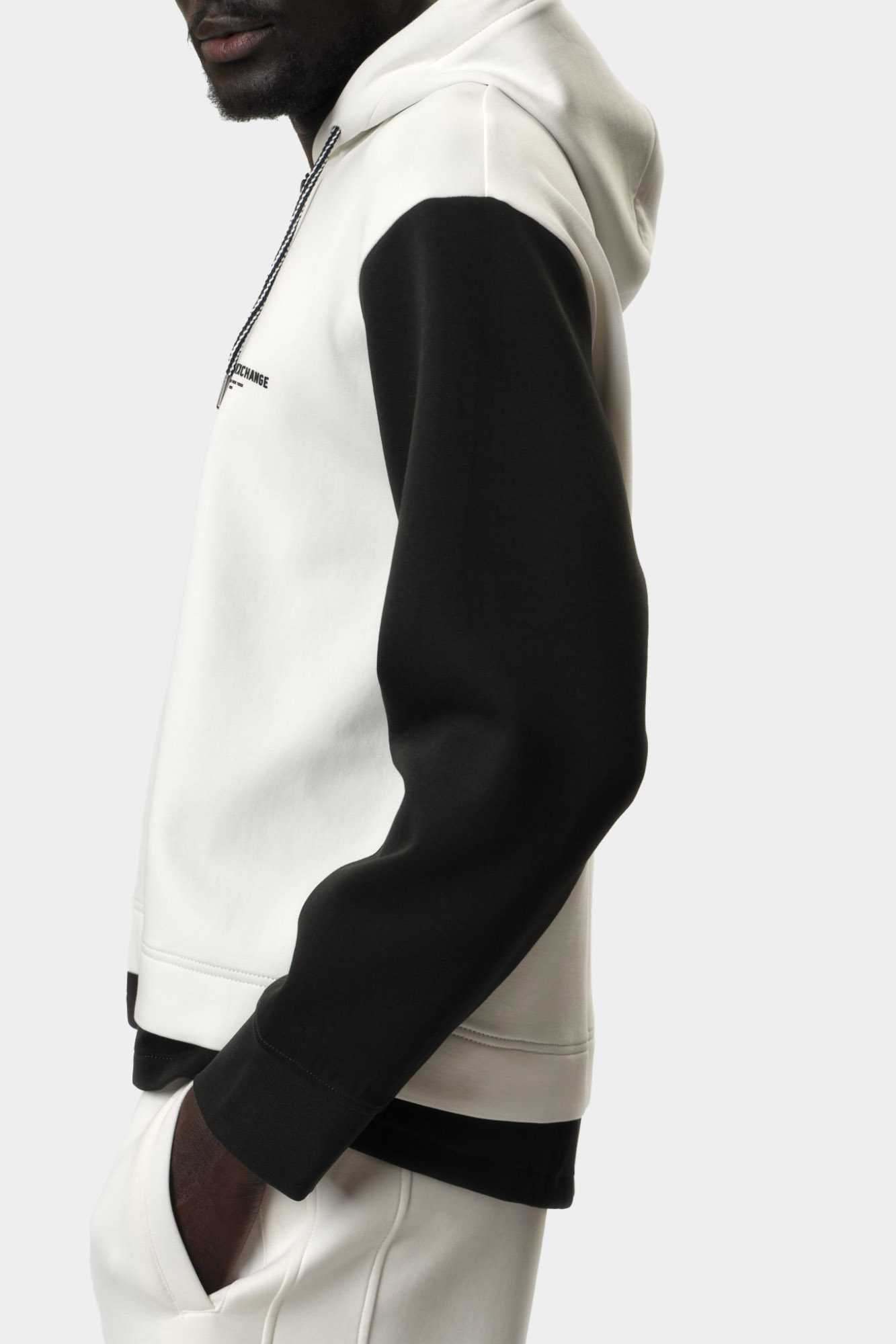 XM000291_AF10818 Худи Armani Exchange Белый