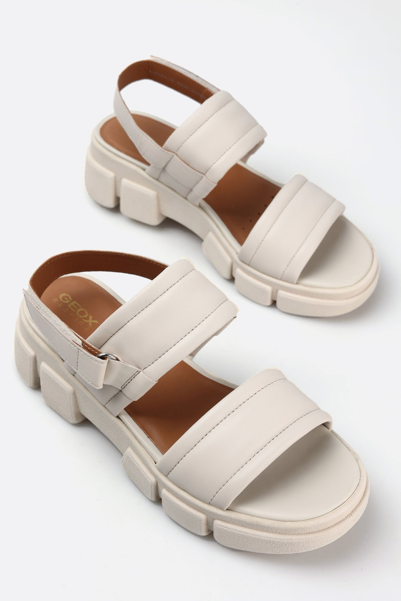 D45PSA000TU Сандалии Geox Молочный