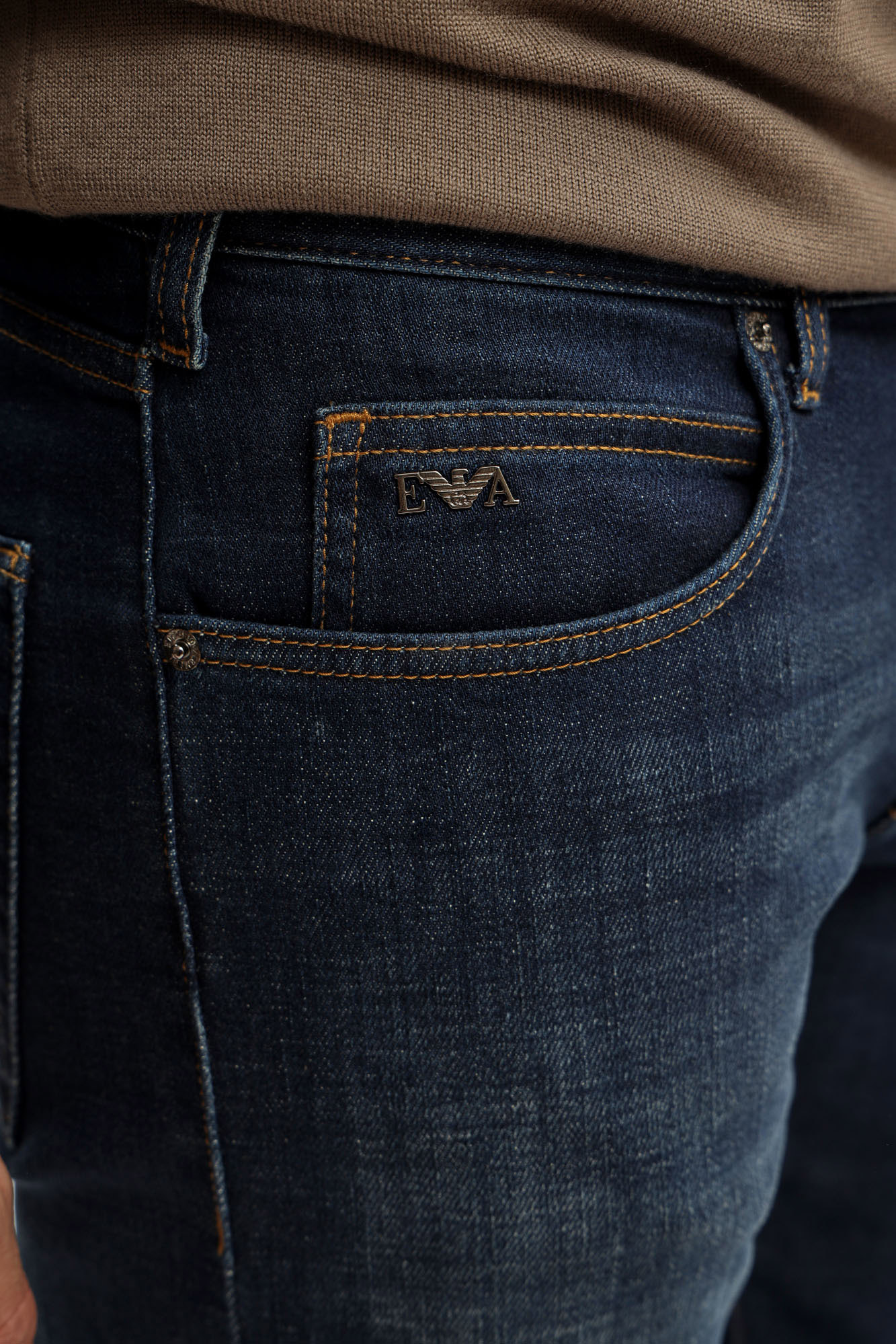 EM001370_ AF1774 Джинсы Emporio Armani Синий