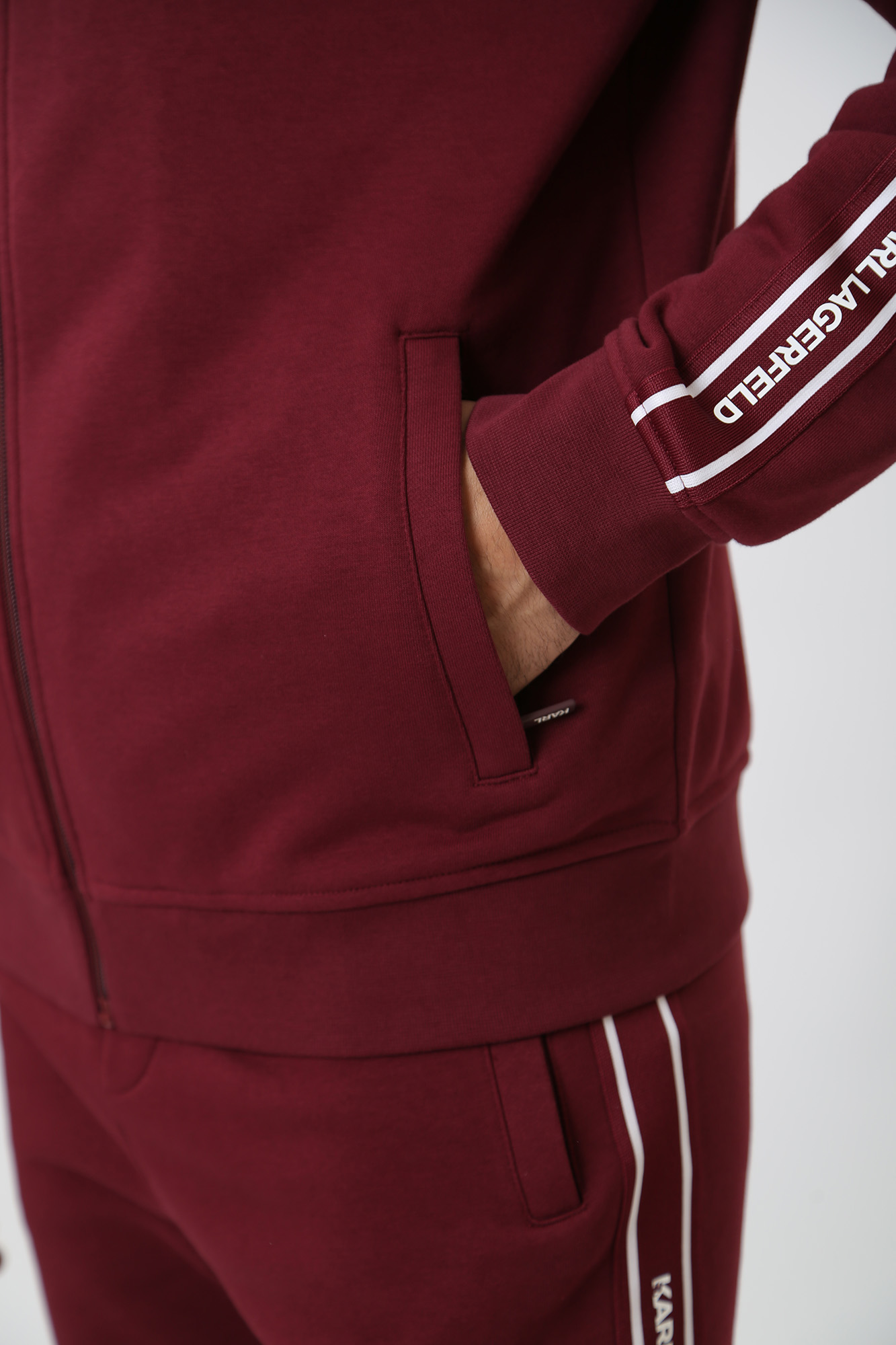534910_705038 Толстовка с молнией Karl Lagerfeld Бордовый