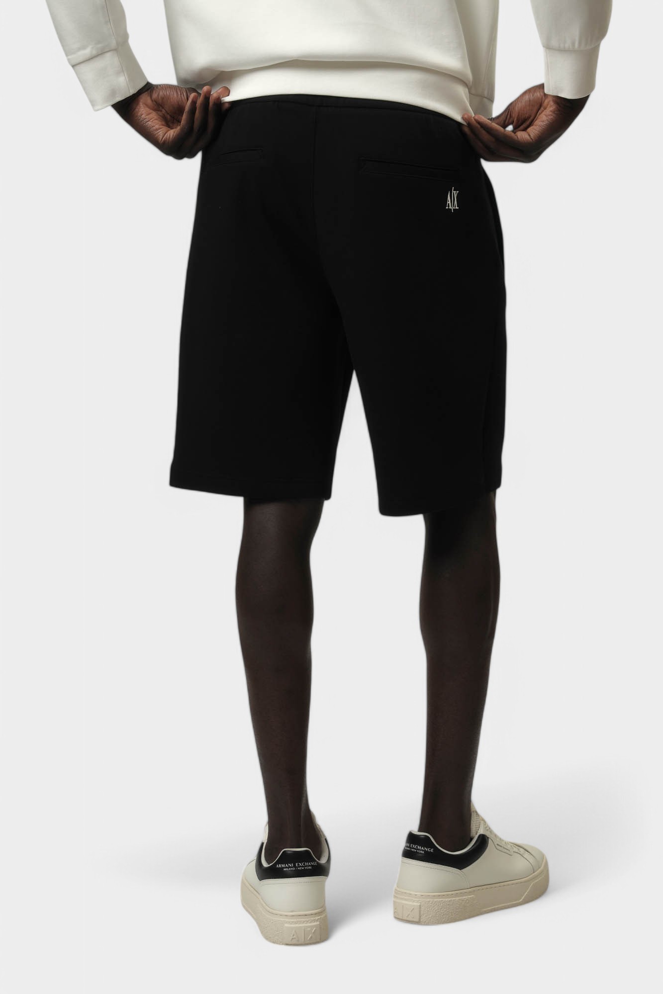 XM000372_AF10818 Шорты Armani Exchange 