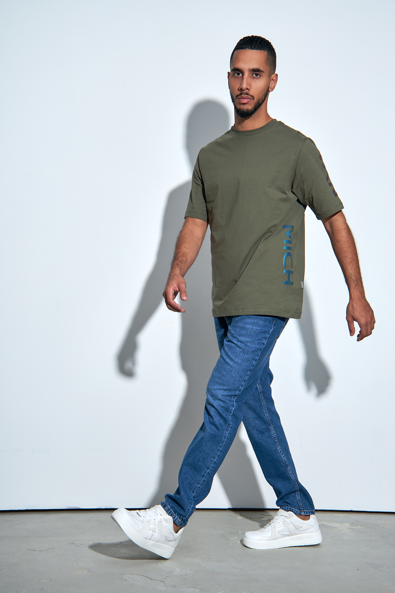 VM-232-22-022 Футболка Van Mich Хаки