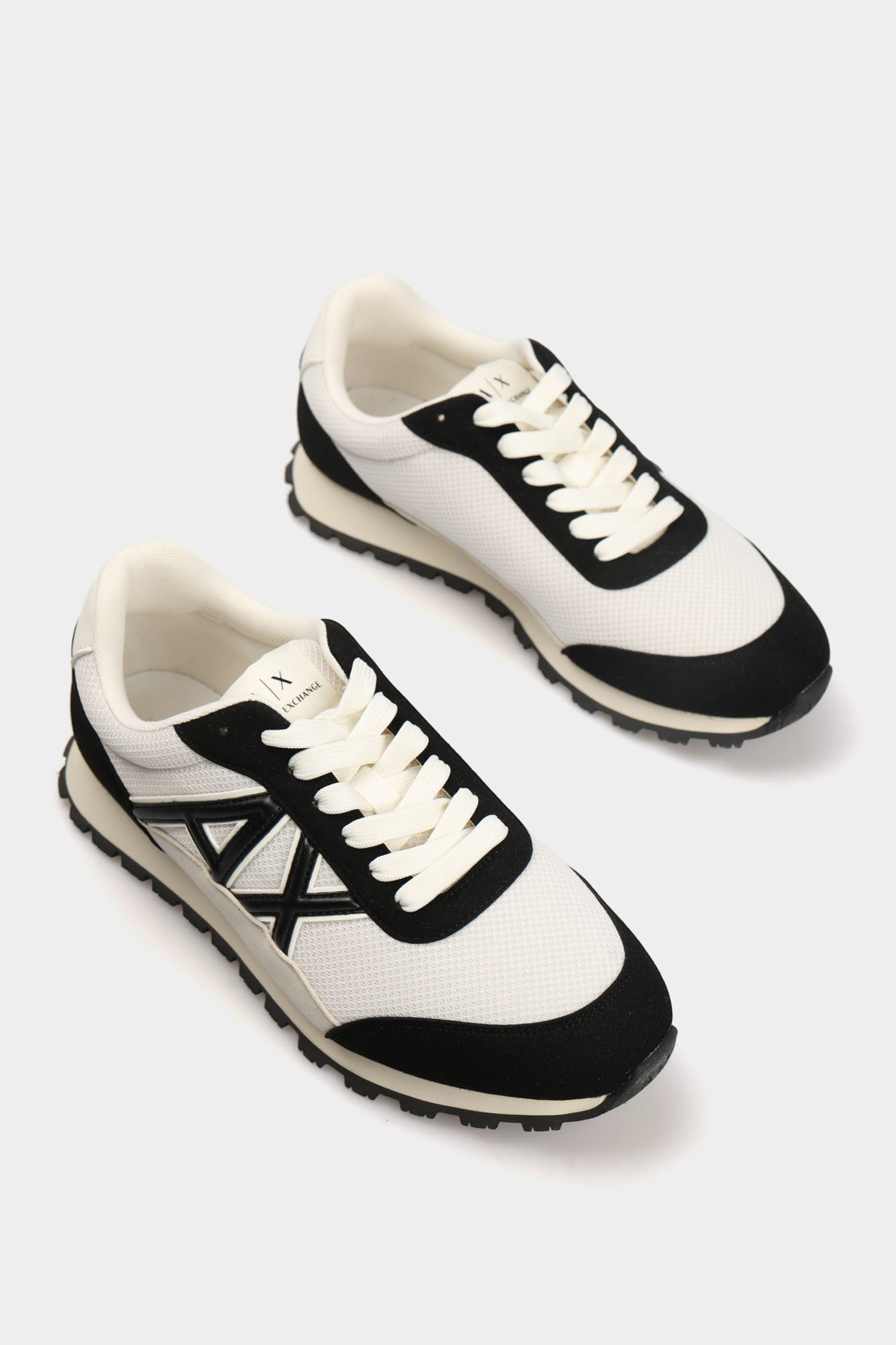 XDX193_XV942 Кроссовки Armani Exchange Белый