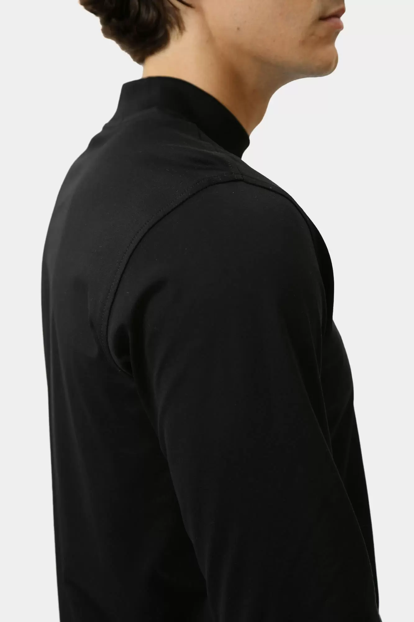 544200_755001 Лонгслив Karl Lagerfeld Черный