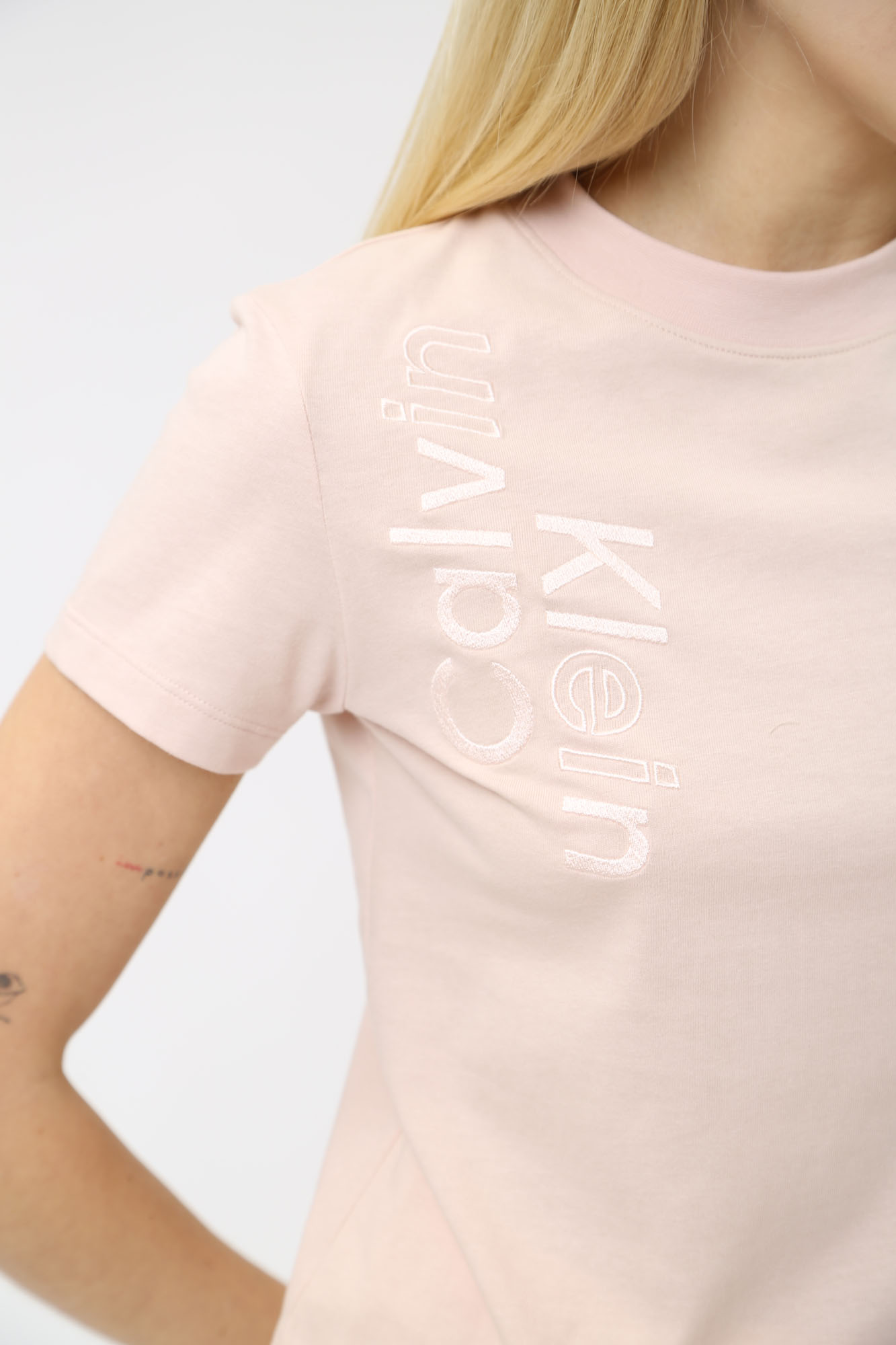 J20J223364 футболка calvin klein jeans 