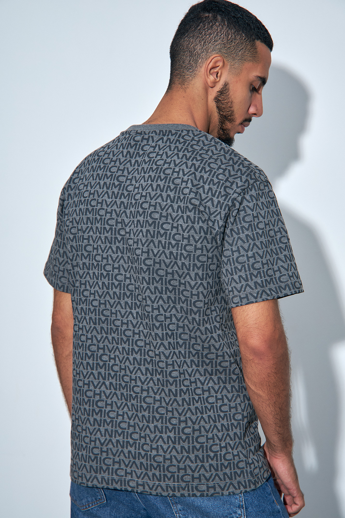 VM-232-22-018 Футболка Van Mich Серый