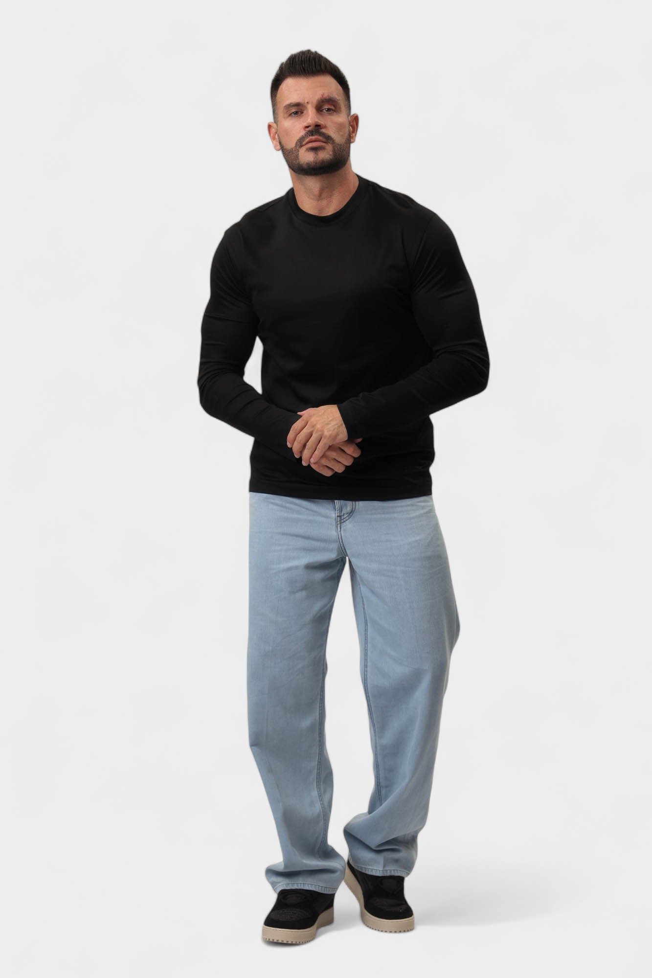 8N1TE9_1JUVZ Лонгслив Emporio Armani Черный