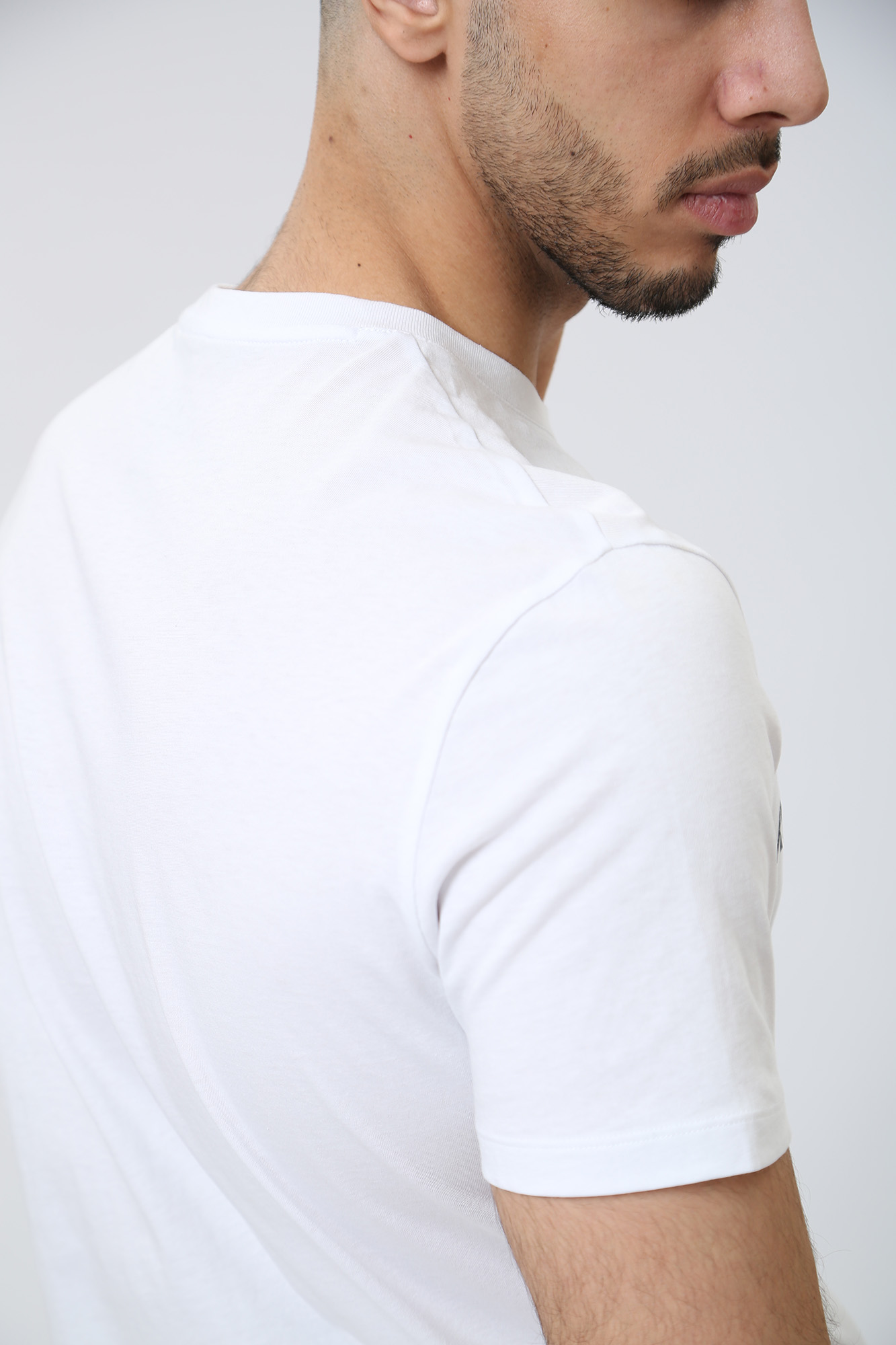 8NZT72_Z8H4Z Футболка Armani Exchange Белый