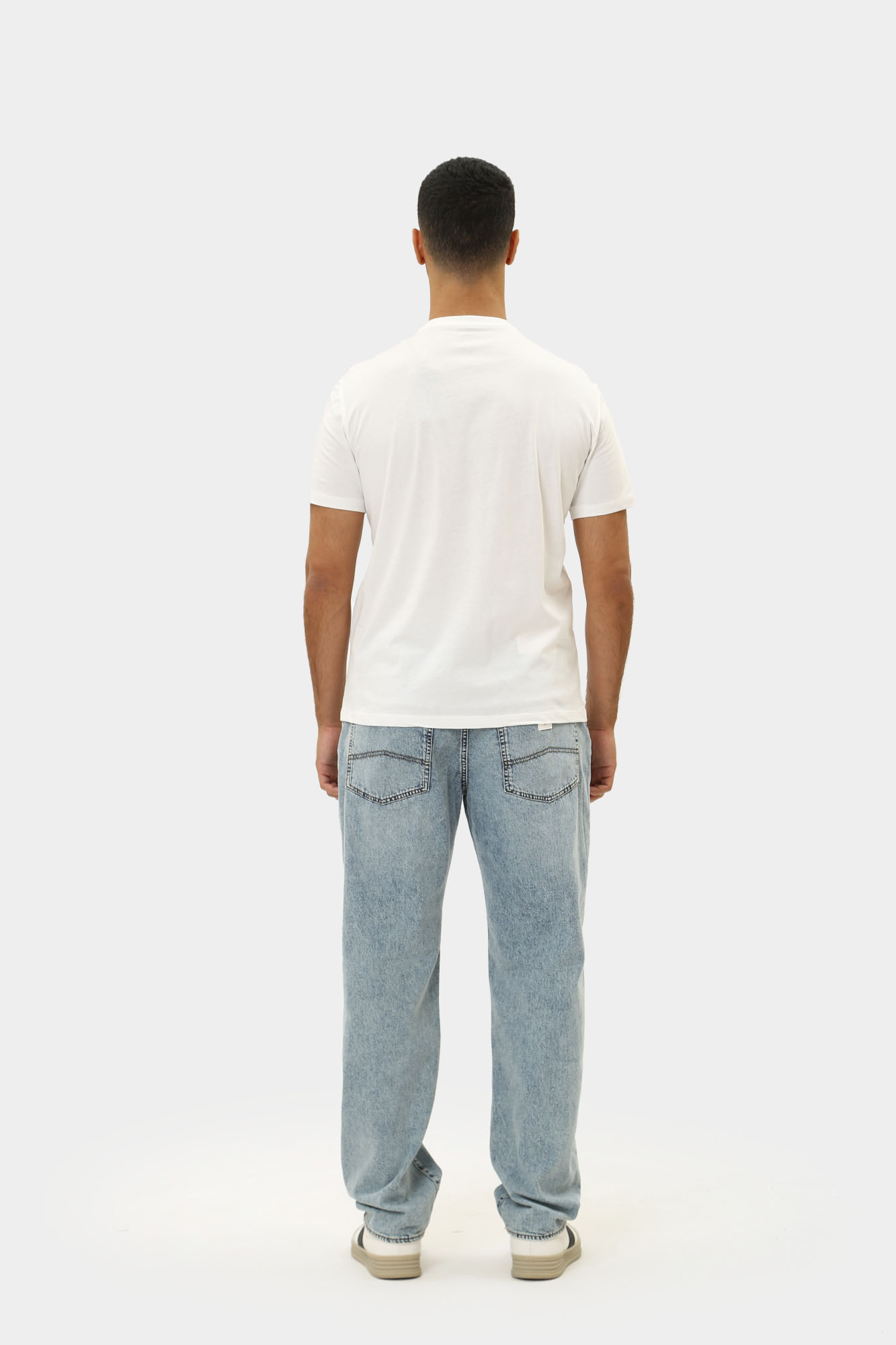 3DZTHR_ZJBYZ Футболка Armani Exchange Белый