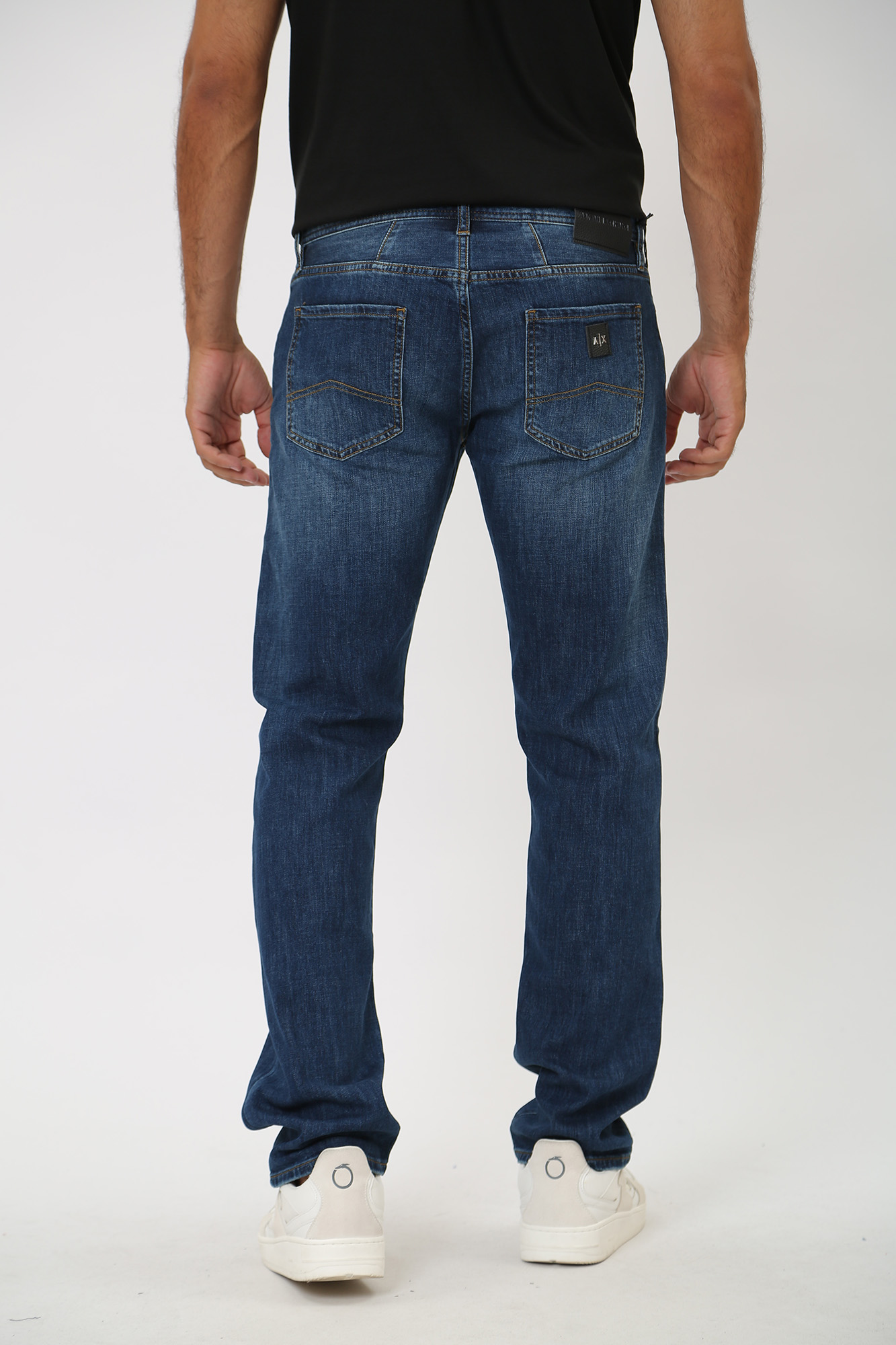 3RZJ16_Z1UGZ Брюки джинсовые   Armani Exchange Синий