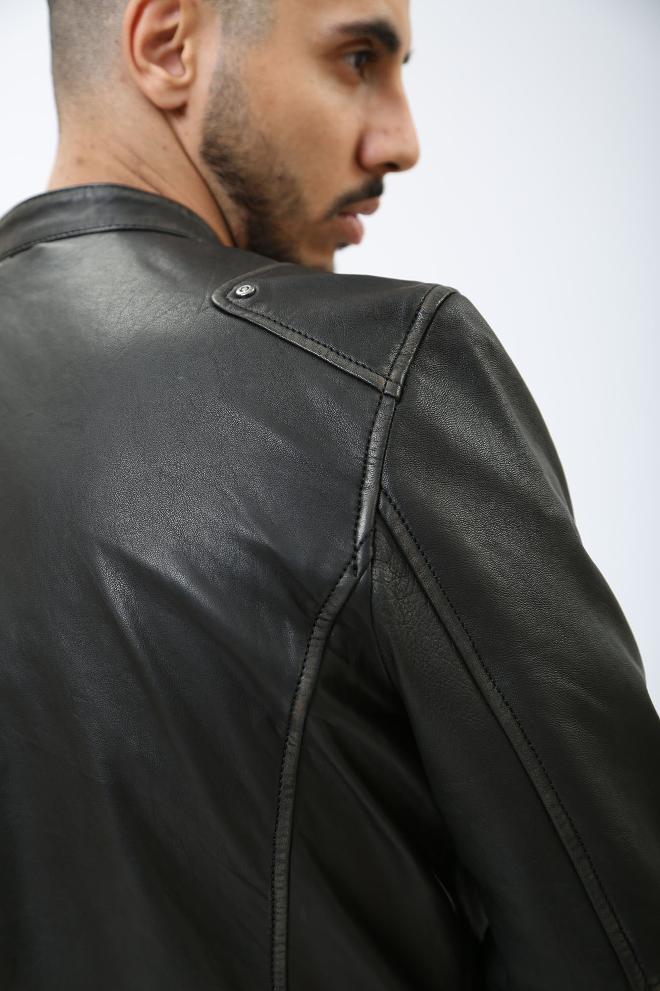 MU-M241-134 Куртка кожаная Mustang Черный