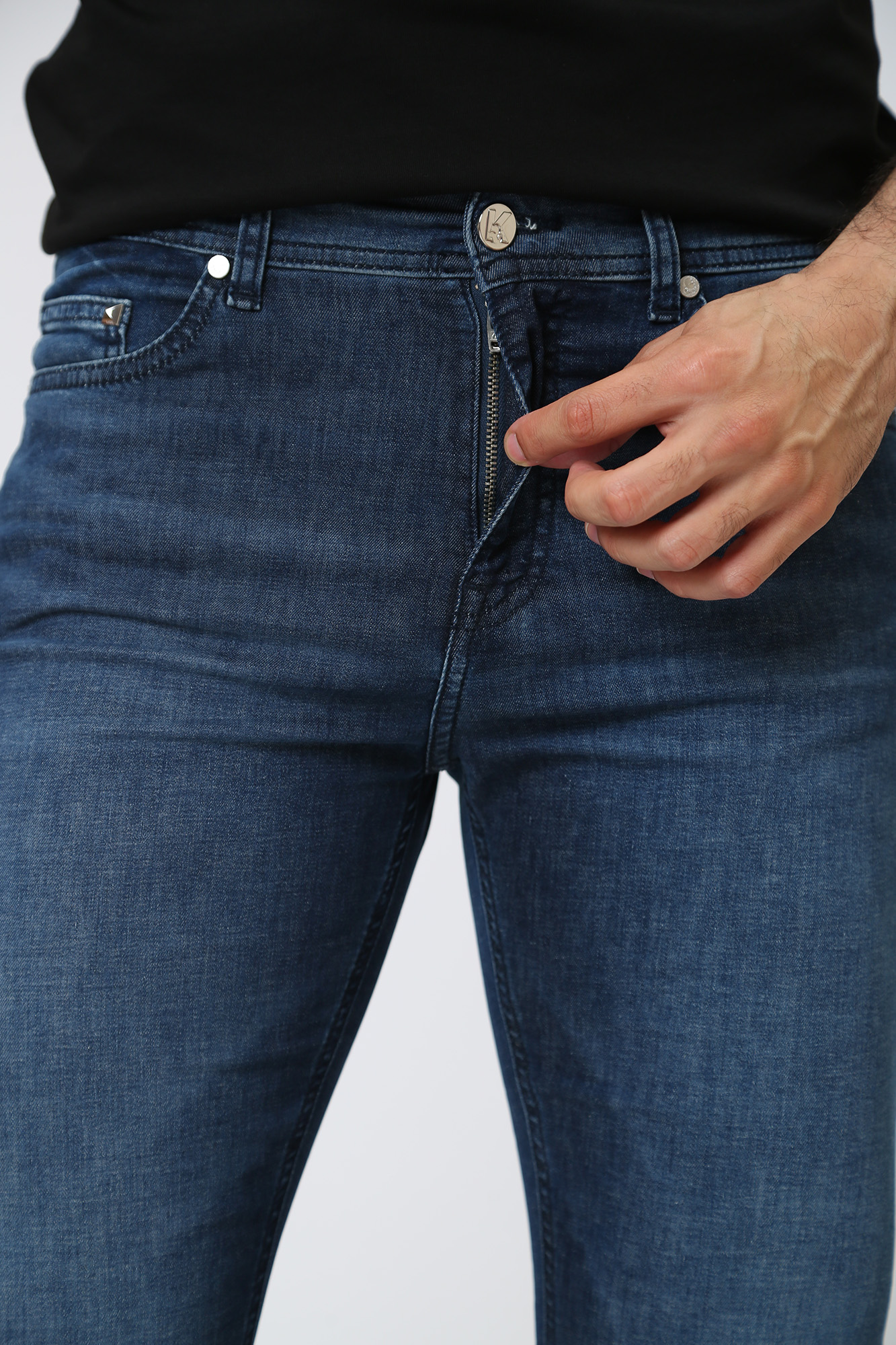 532833_265840 Джинсы Karl Lagerfeld Синий