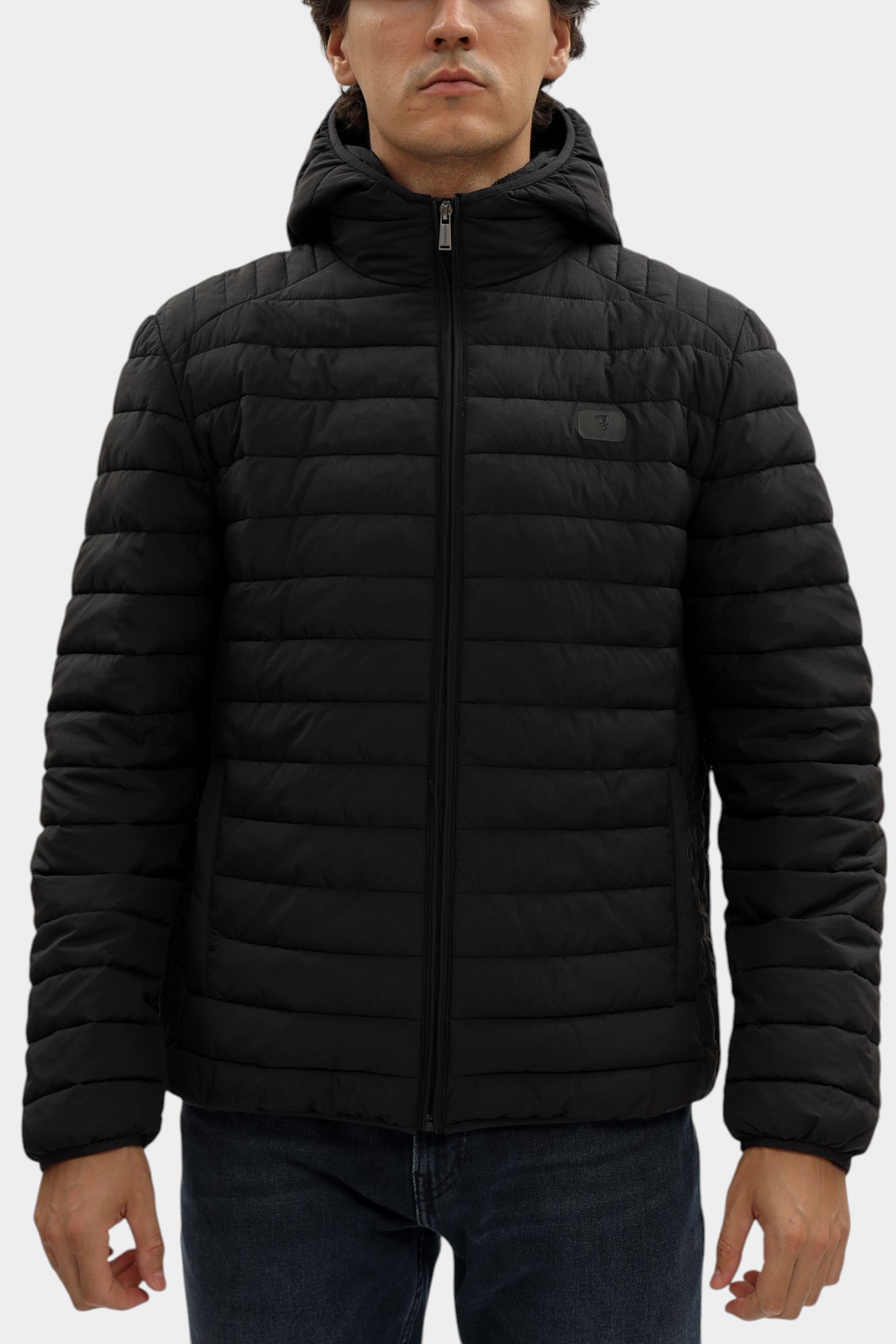 F004M000009N-MO801N10-08YR Куртка Trussardi Черный