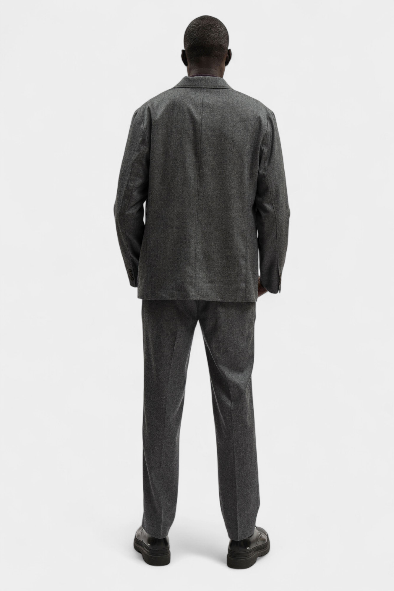 EM001012_ AF18507 Пиджак Emporio Armani Серый