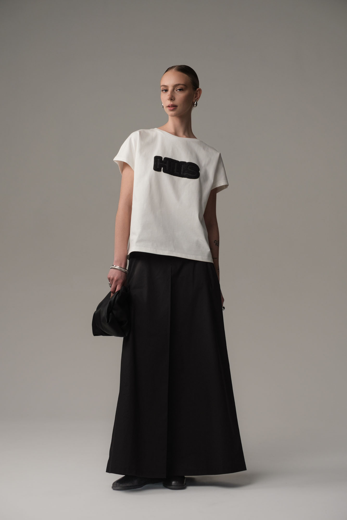 W-251-ТНТ-22-0150 футболка the hills 