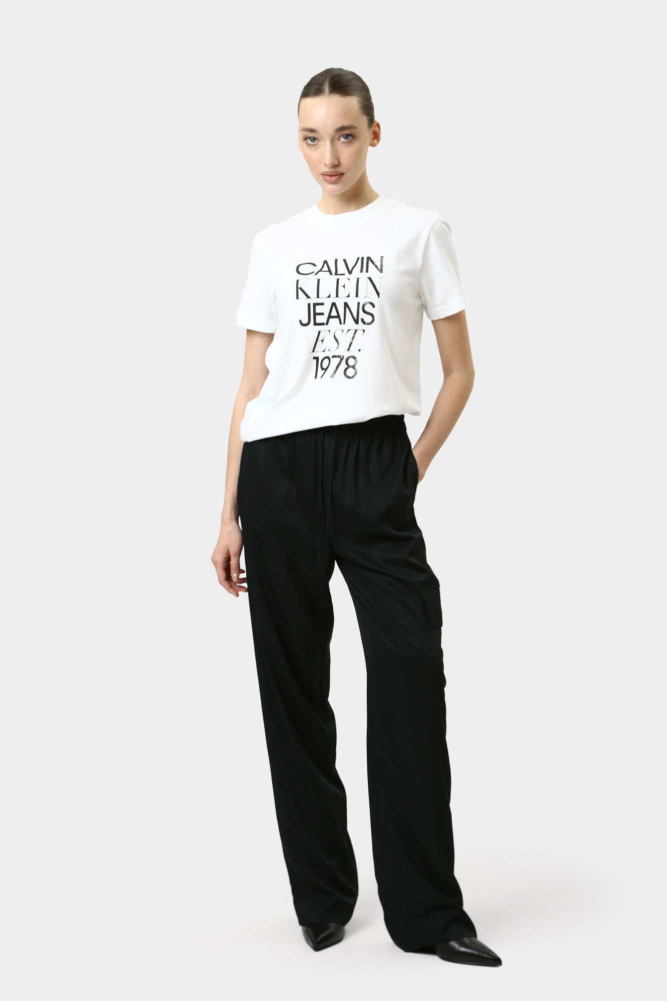 J20J224910 футболка calvin klein jeans 