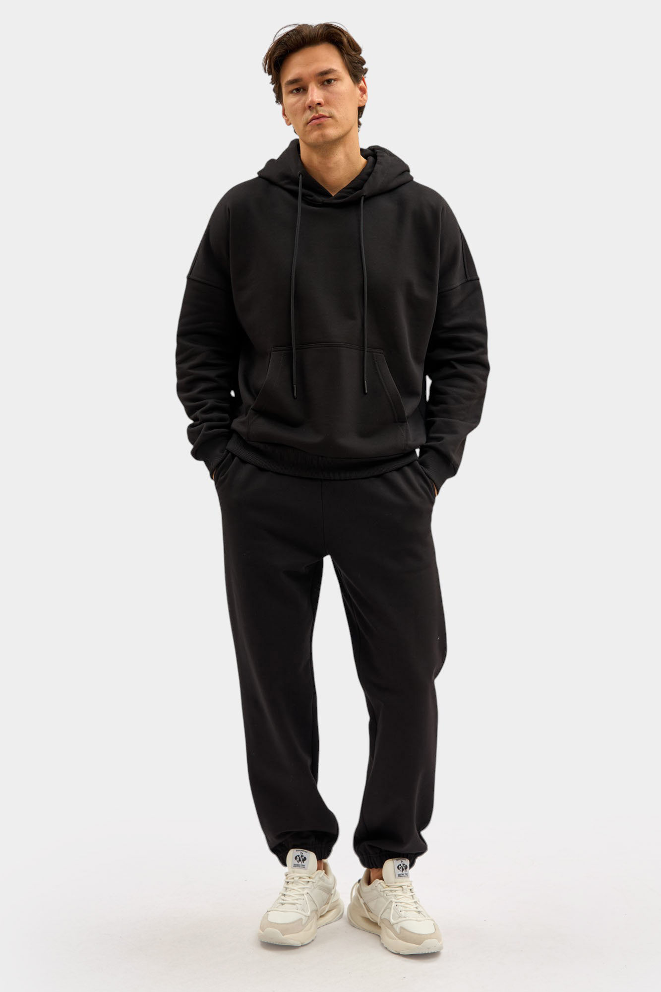 M-252-P-43-0505 Брюки спортивные The Hills Черный