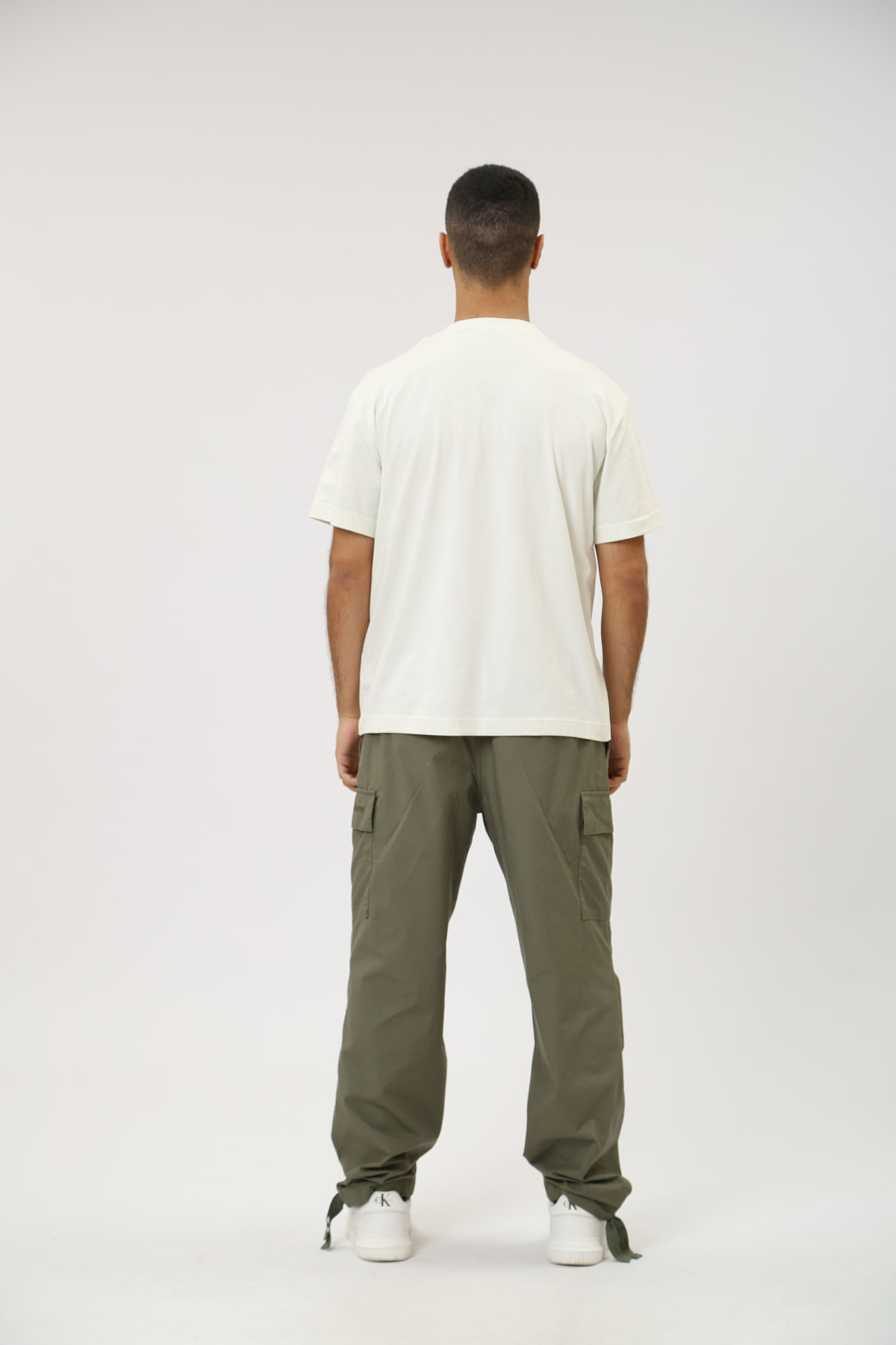 J30J325200 Футболка Calvin Klein Jeans Молочный