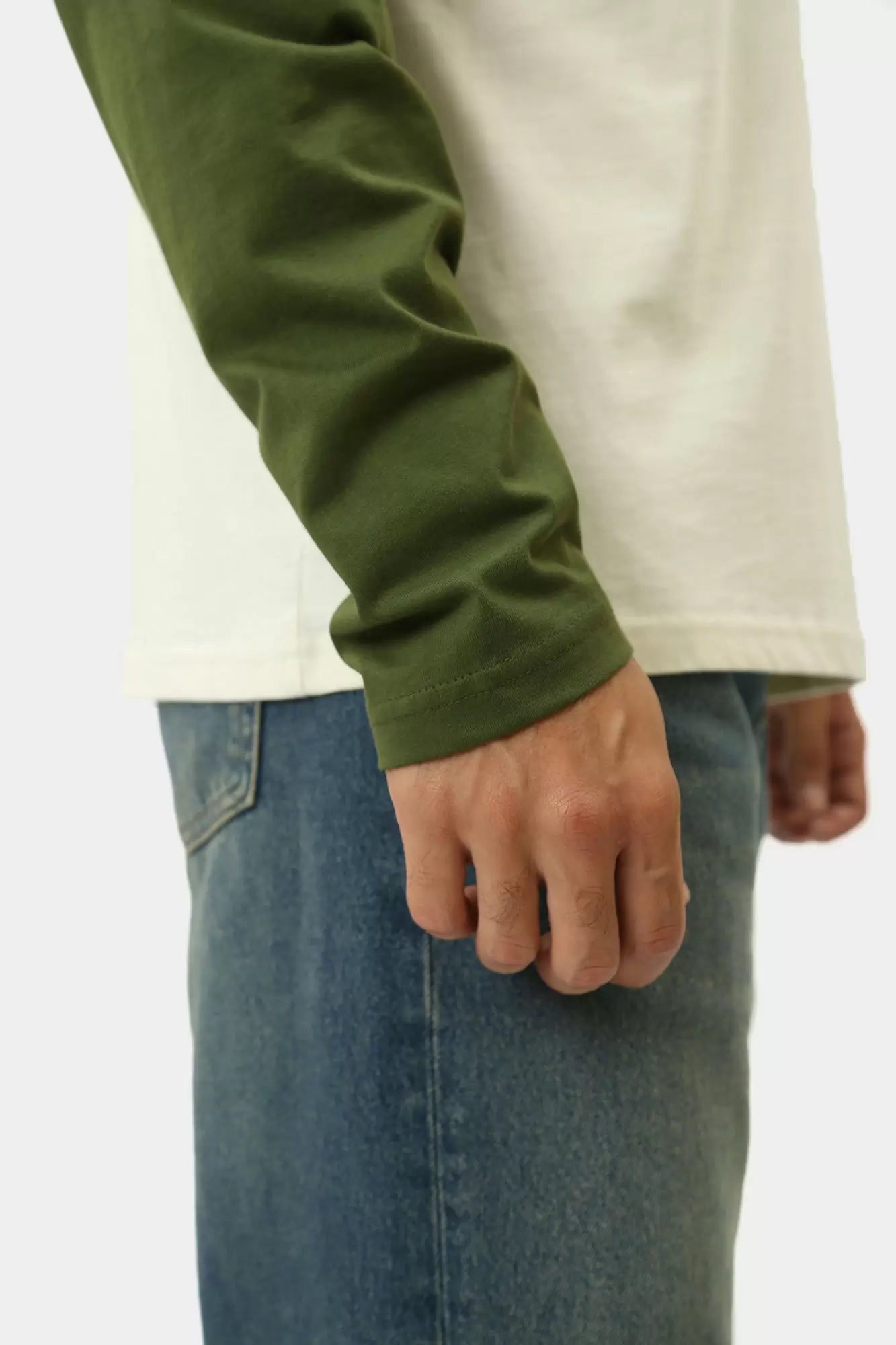 1015672 Лонгслив Mustang Белый