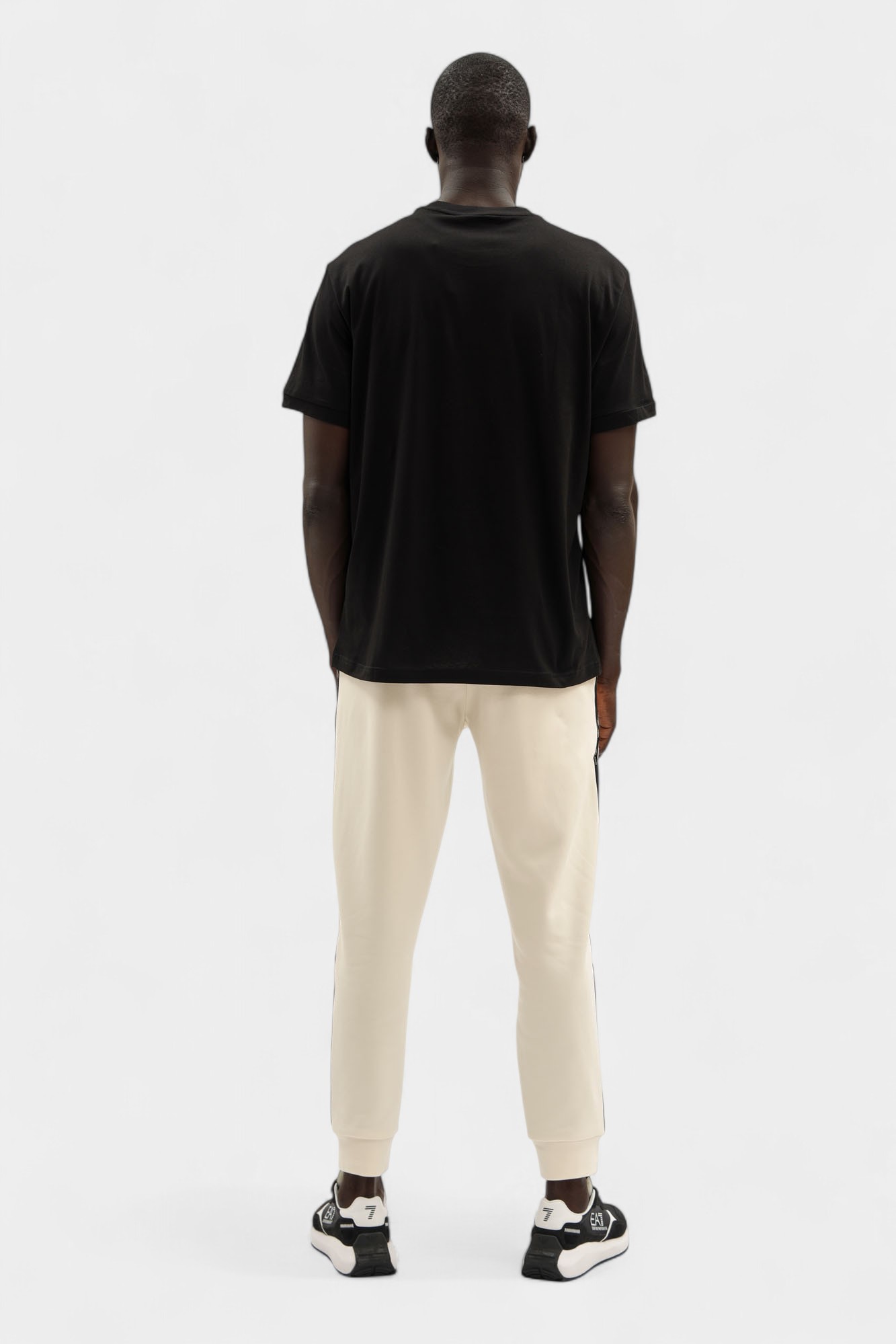 7M000956_AF10375 Футболка EA7 Черный