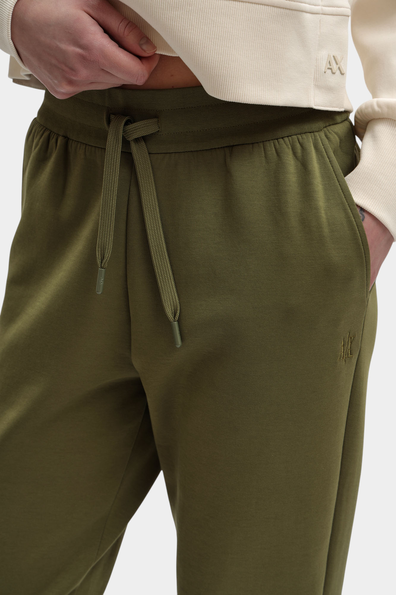 XW000824_AF10818 брюки спортивные armani exchange 