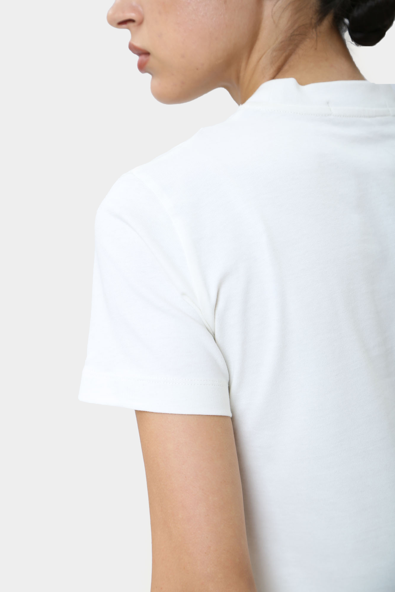 J20J223908 футболка calvin klein jeans 