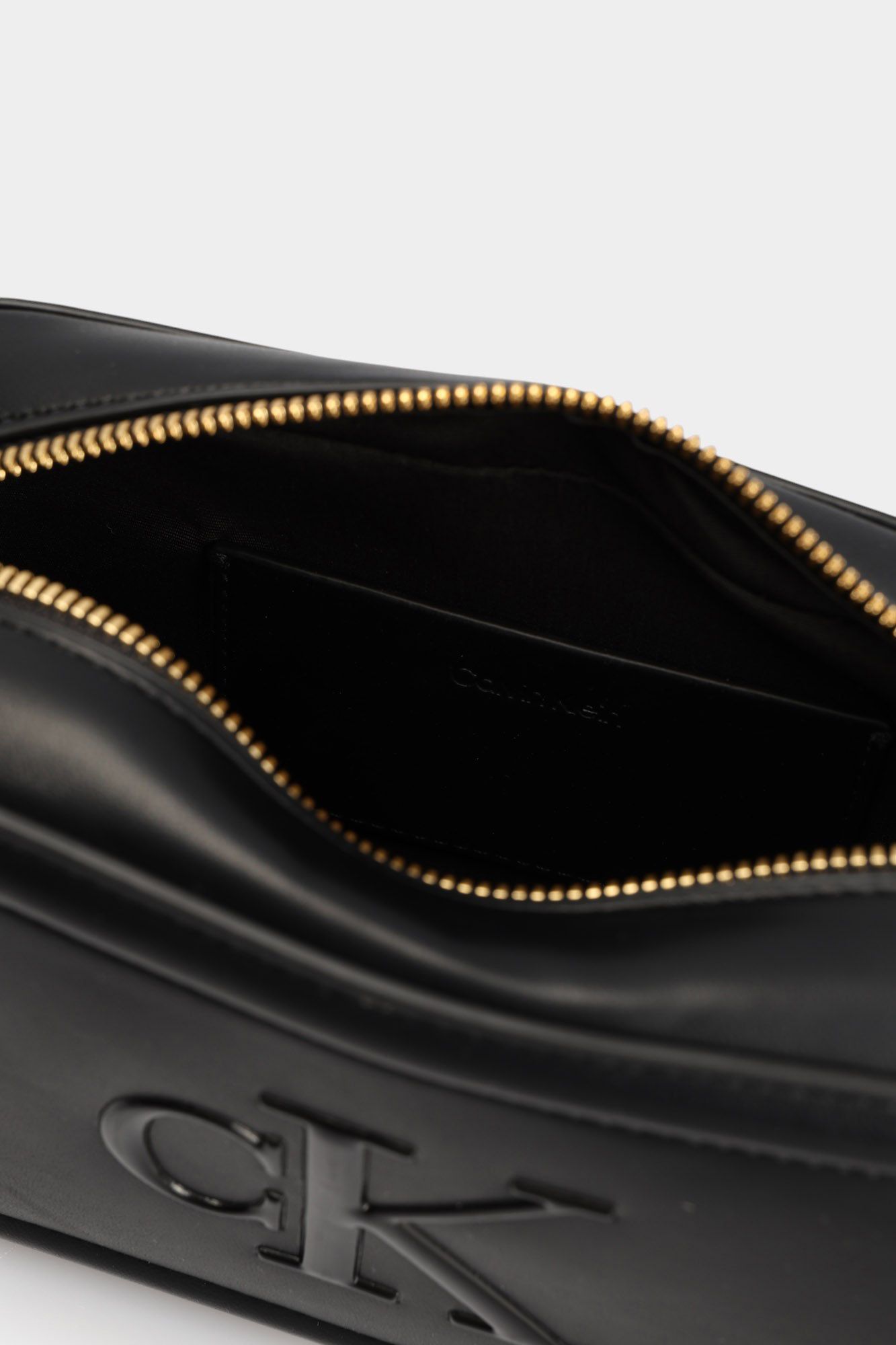 LV04F3220G Сумка Calvin Klein Jeans Черный