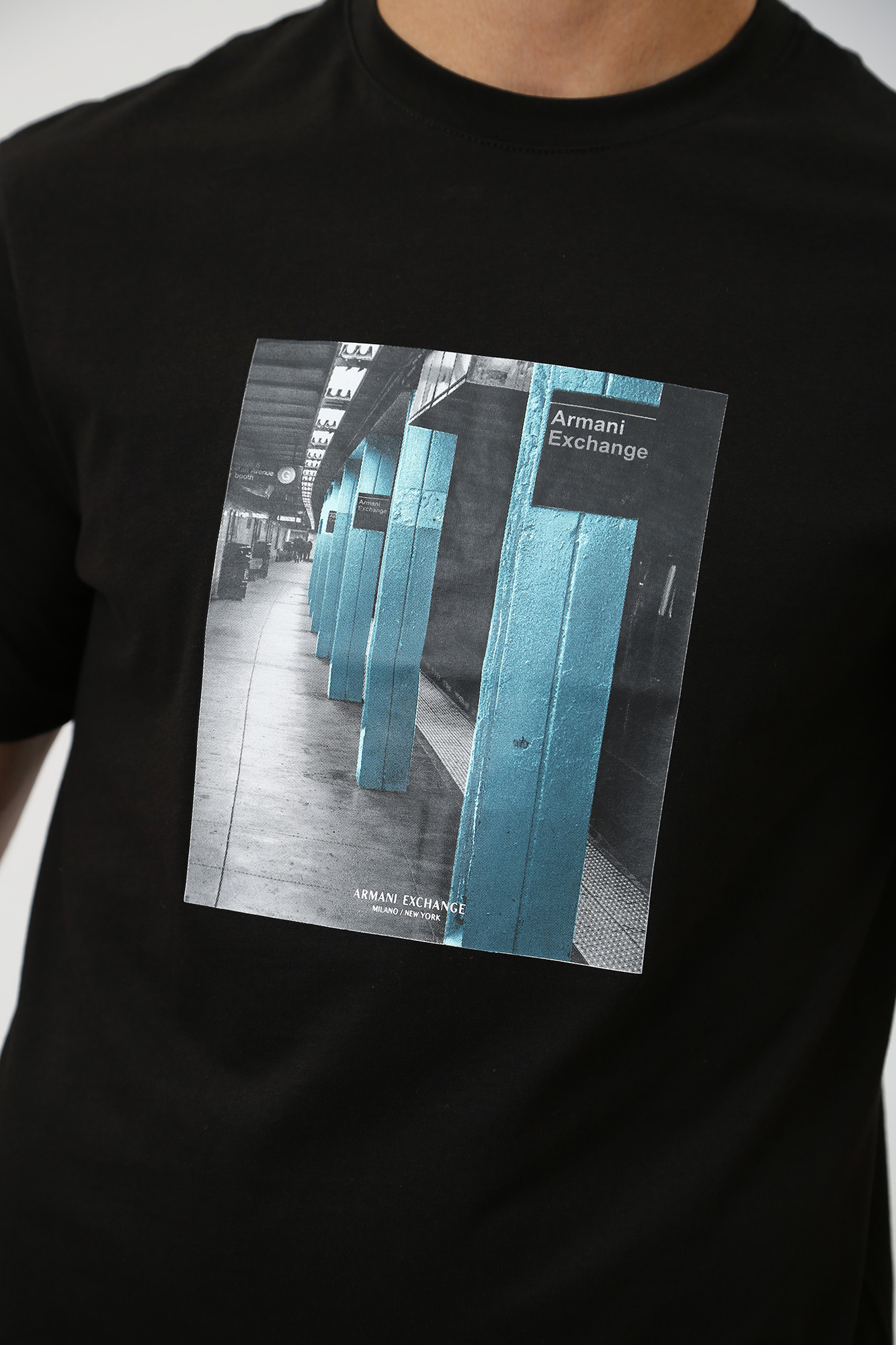 Футболка Armani Exchange 6RZTLB_ZJBYZ_8275_BLACK METRO купить в  интернет-магазине Med-Online.ru - Мёд