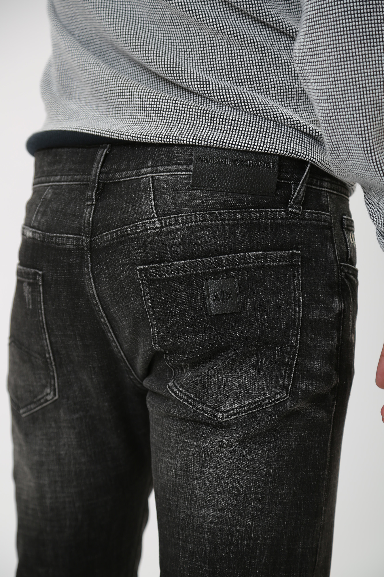 3RZJ13_Z1UJZ Брюки джинсовые   Armani Exchange Черный