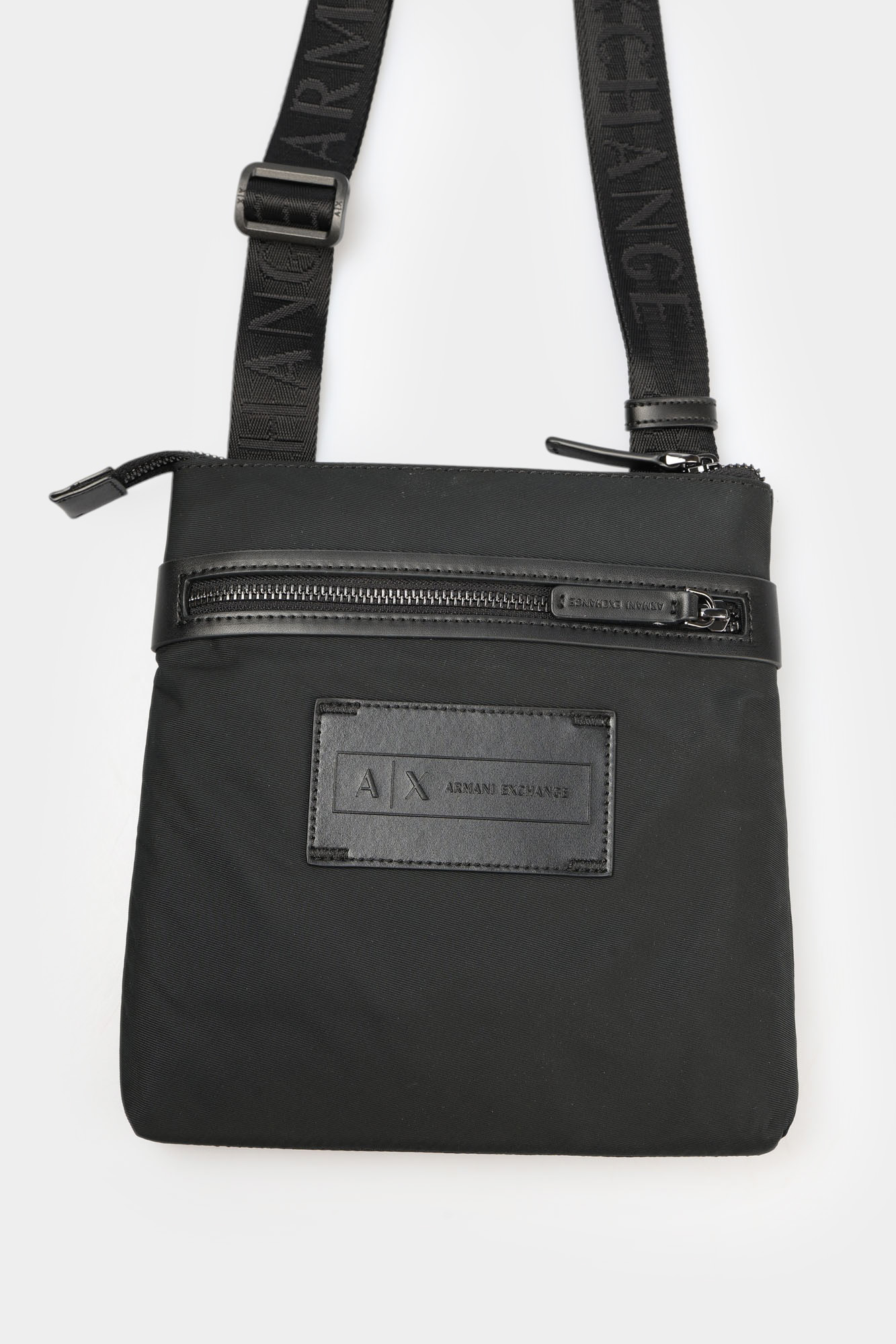 XM001668_AF17306 Сумка Armani Exchange Черный