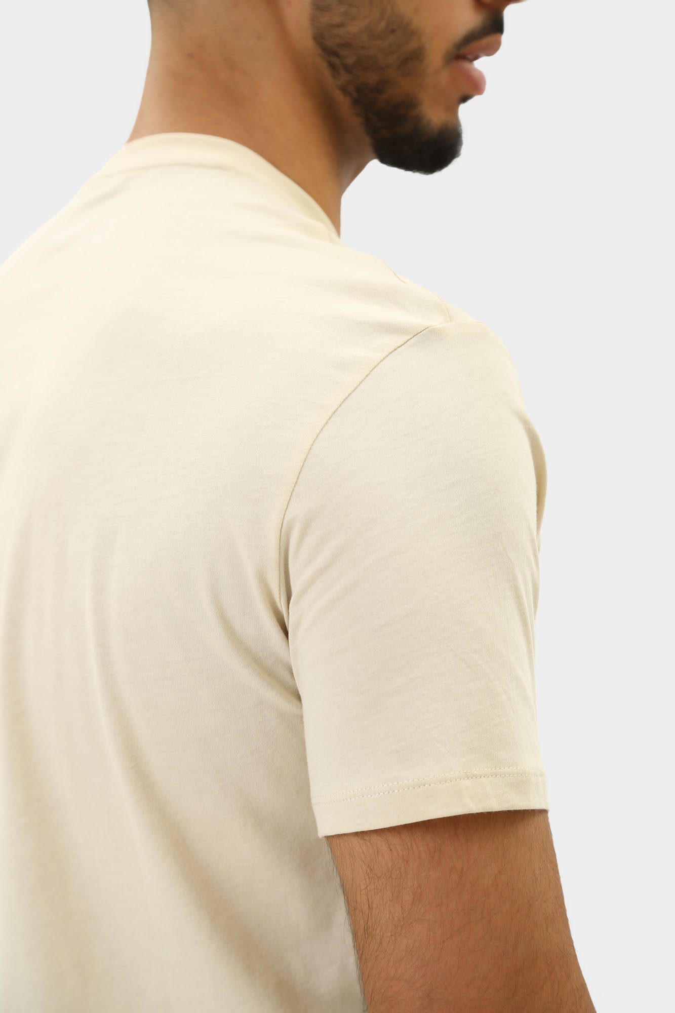 3DZTHR_ZJBYZ Футболка Armani Exchange Бежевый