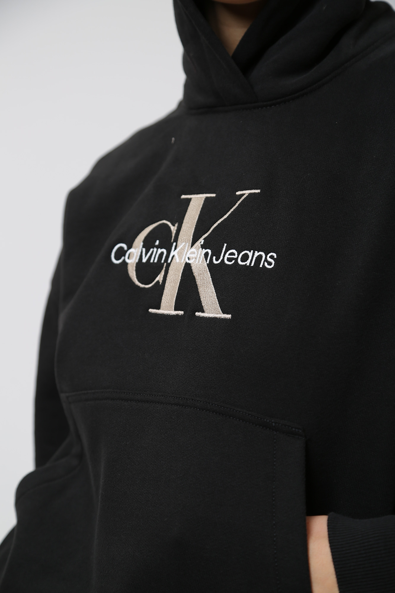 J20J221953 худи calvin klein jeans 