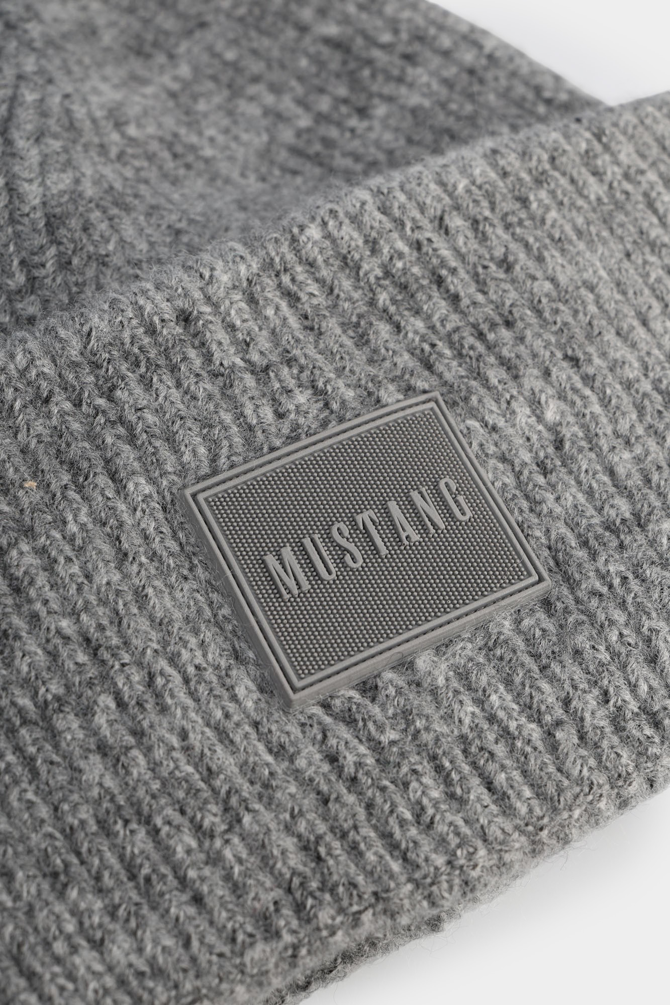 1016887 Шапка Mustang Серый