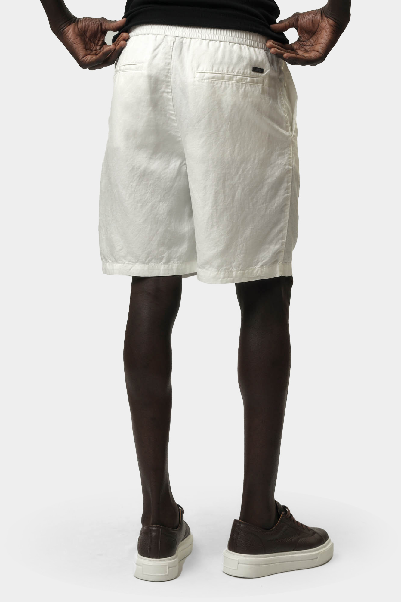 XM000656_AF13180 Шорты Armani Exchange Белый