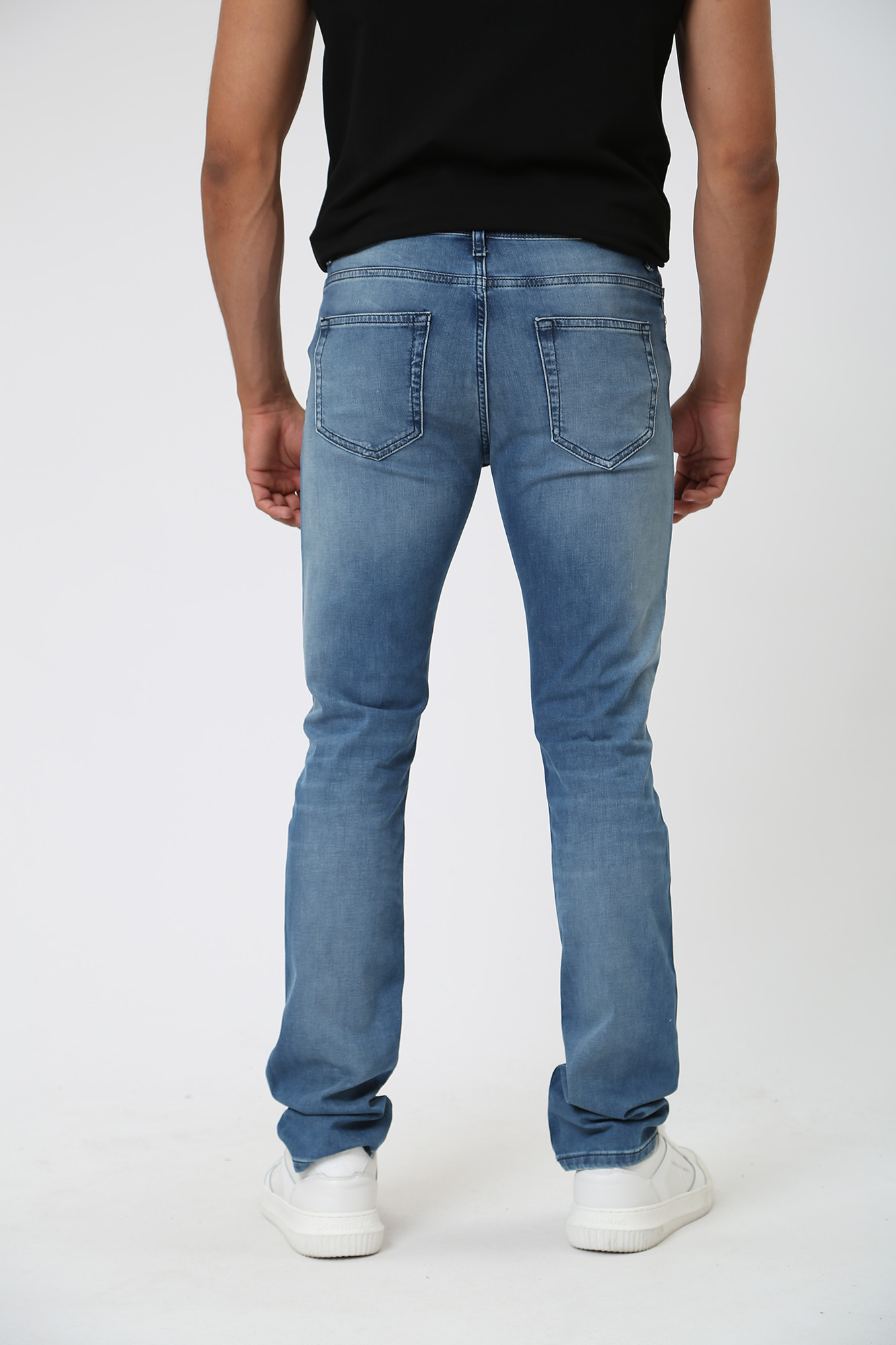 532833_265840 Брюки джинсовые Karl Lagerfeld Голубой