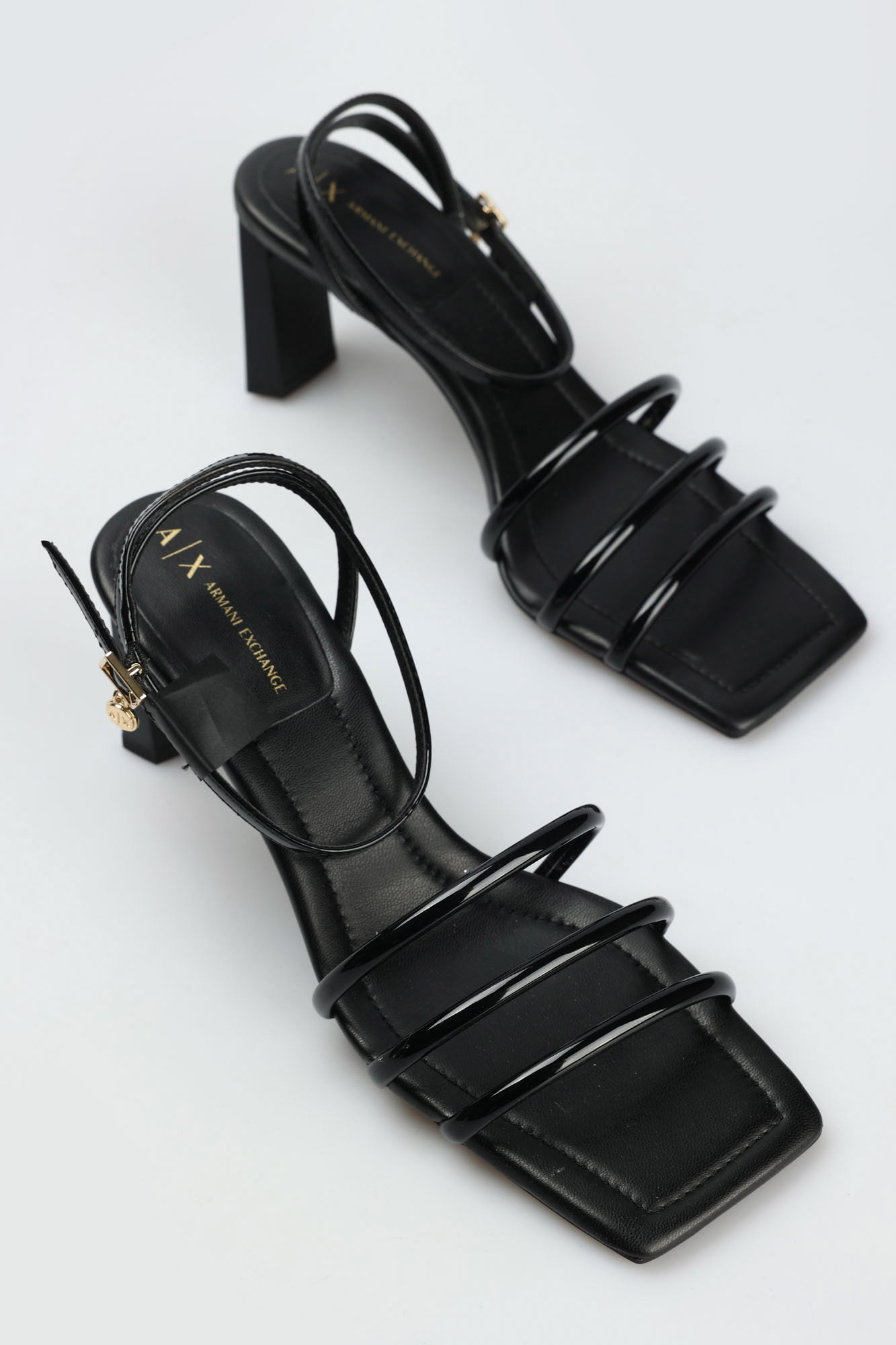 Босоножки Armani Exchange