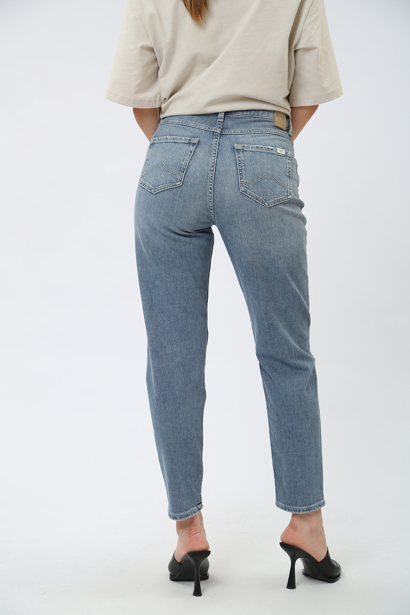 1013163-5000 джинсы moms mustang 