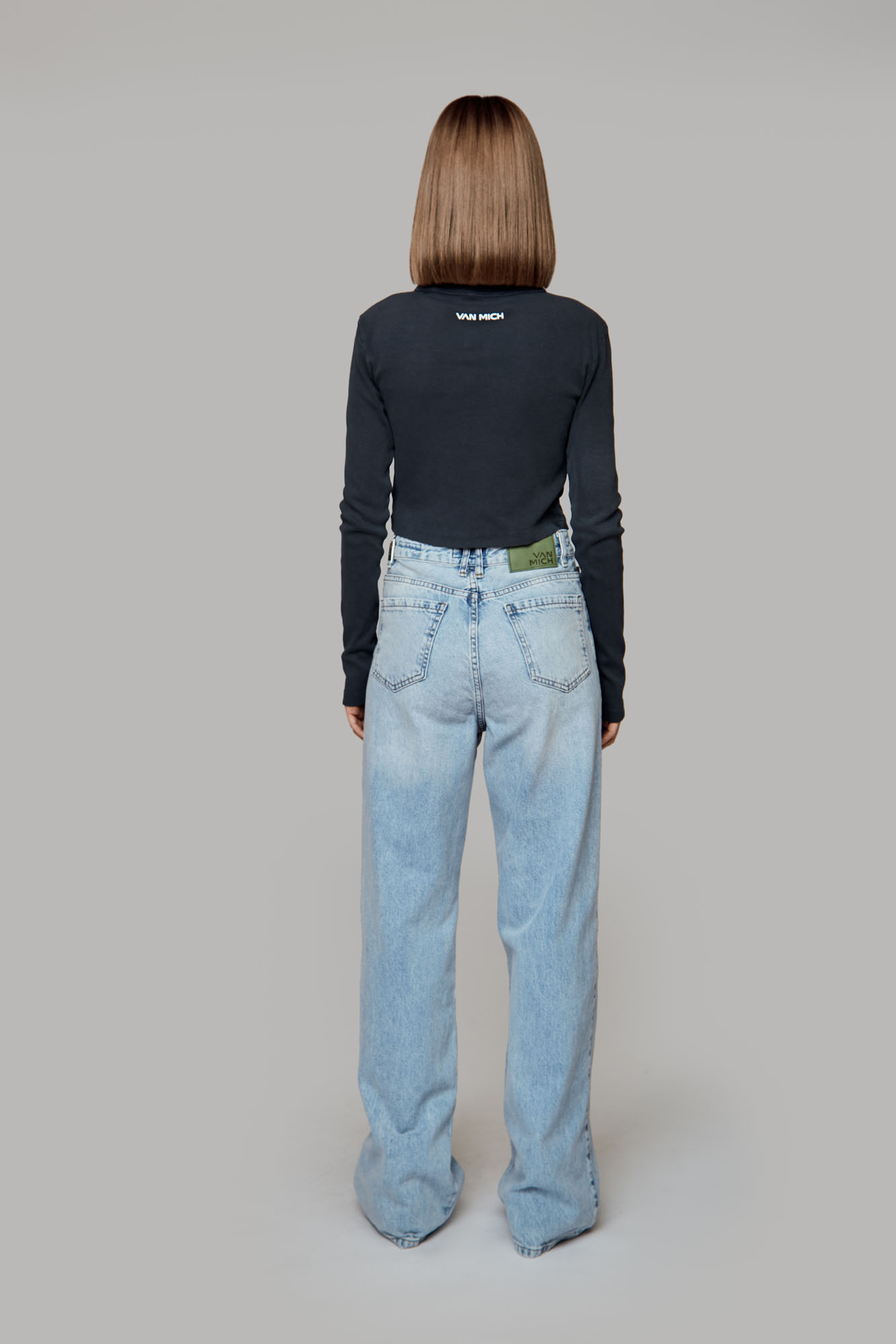 VW-FAT-22-313 кроп-топ van mich 