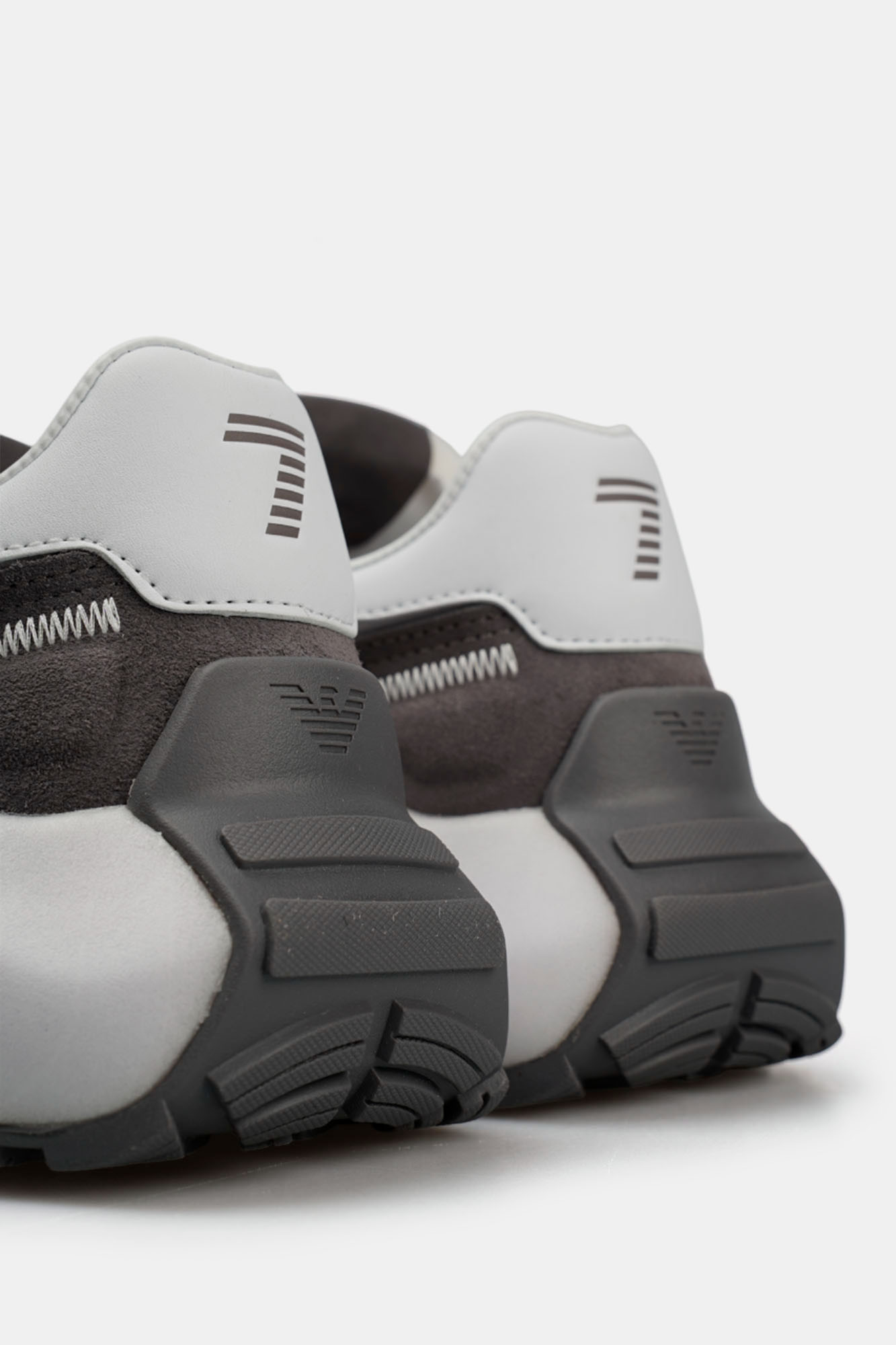 X8X186_XK401 Кроссовки EA7 Черный