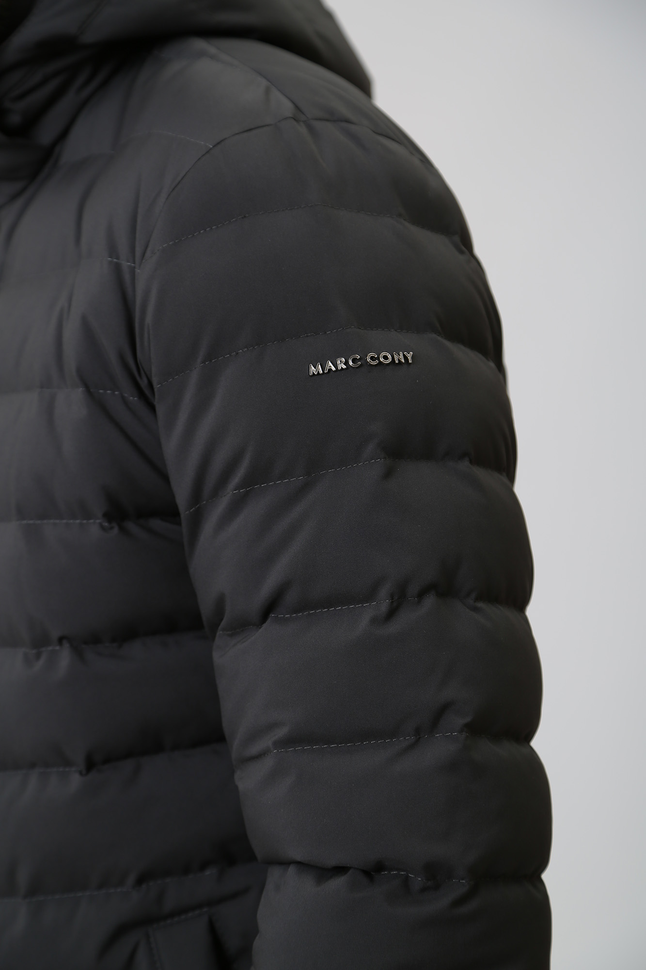 CR1807F23 Пуховик удлиненный Marc Cony Серый