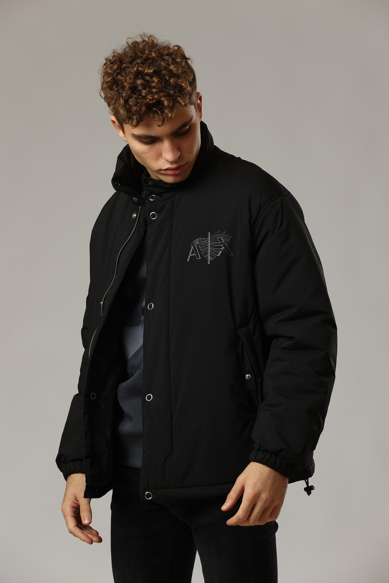 6LZB46_ZNUUZ Куртка утепленная Armani Exchange Черный