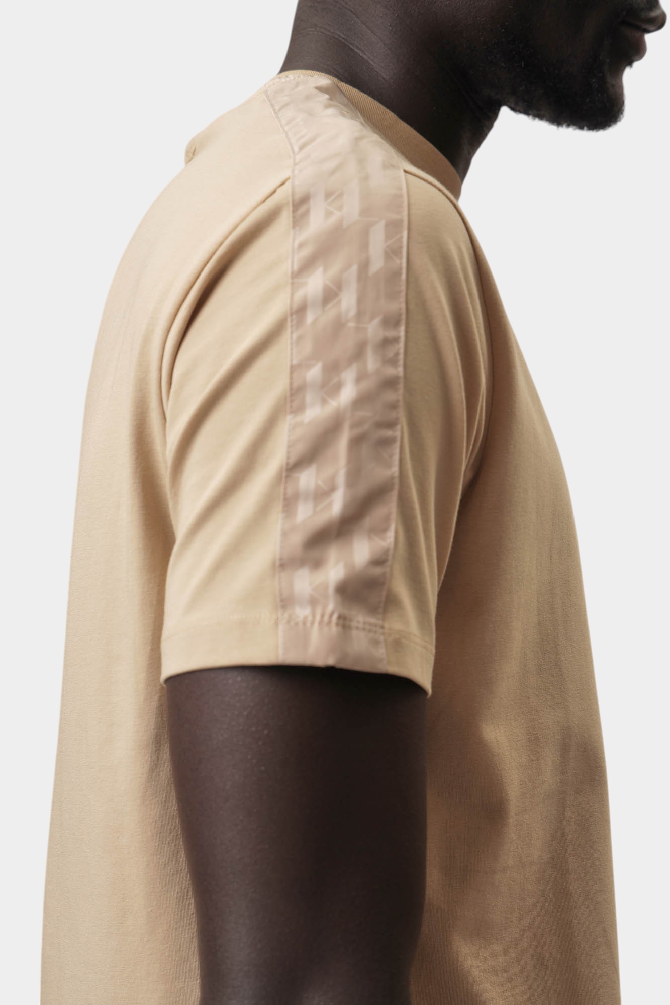 552221_755053 Футболка Karl Lagerfeld Бежевый