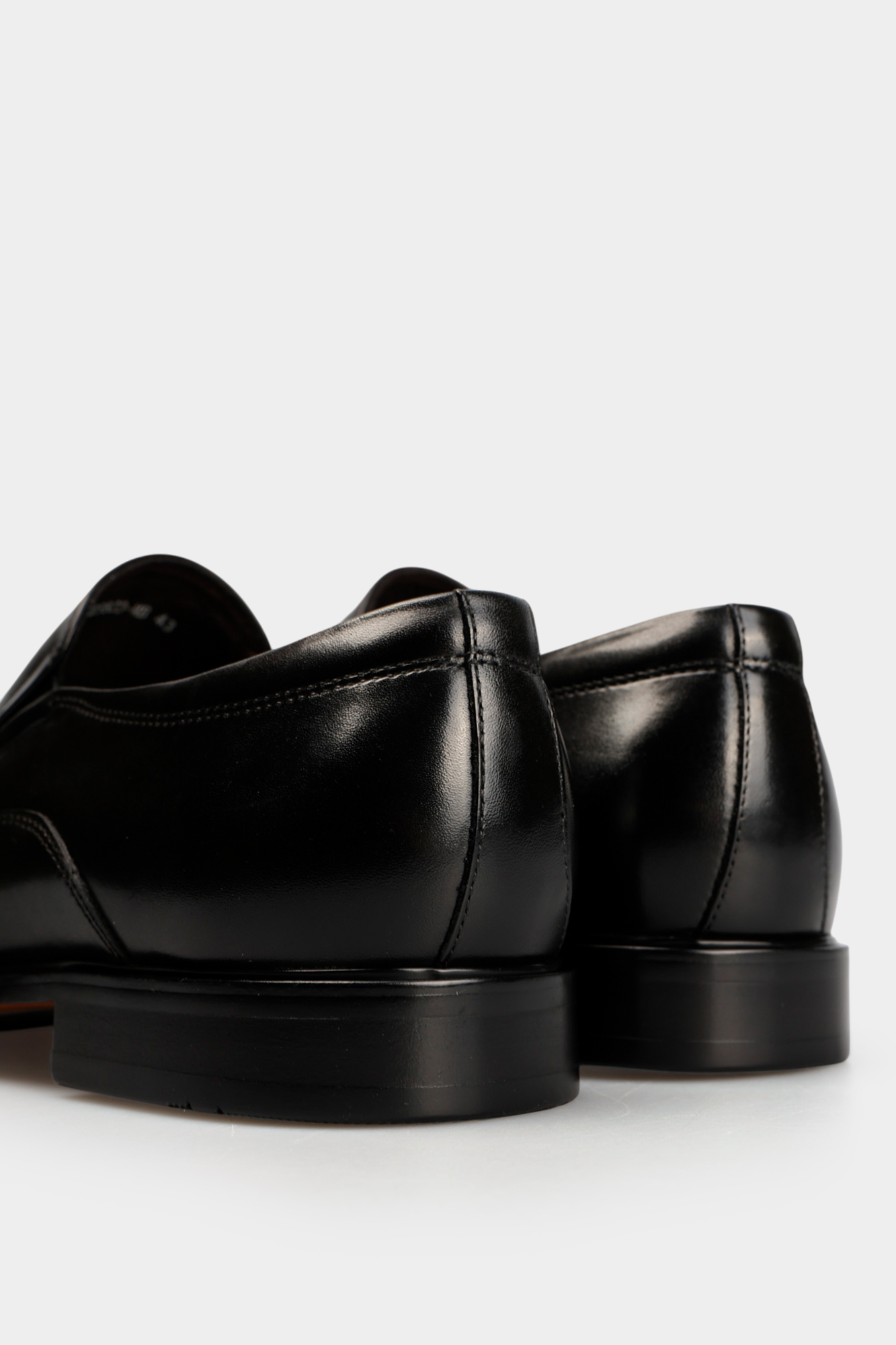 MC23833-MB Туфли классика Marc Cony Черный