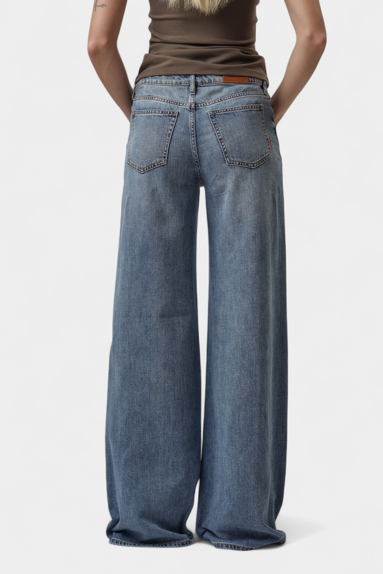 XW001184_AF12851 брюки armani exchange 
