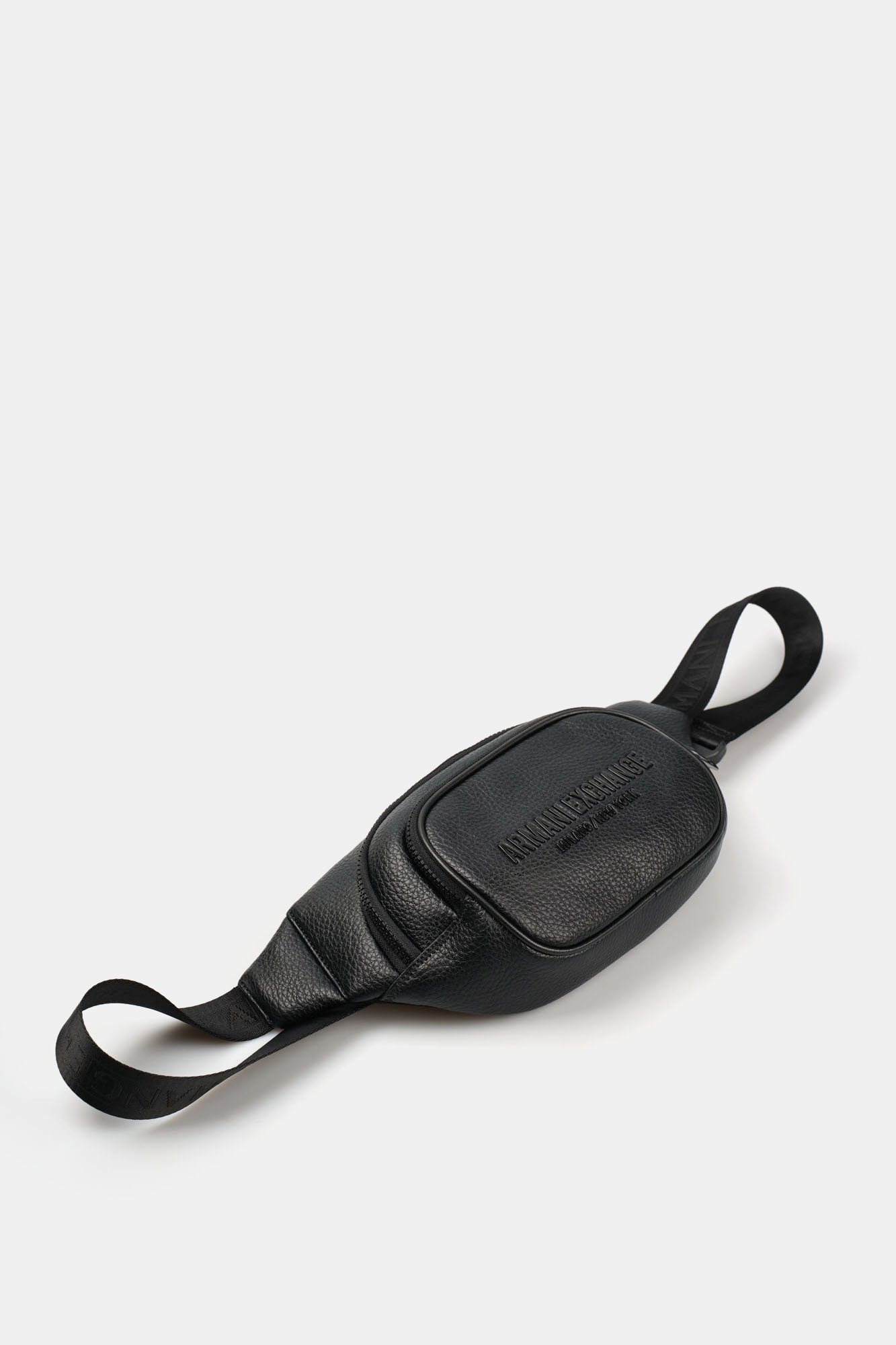 XM000153_AF11931 Сумка на пояс Armani Exchange Черный