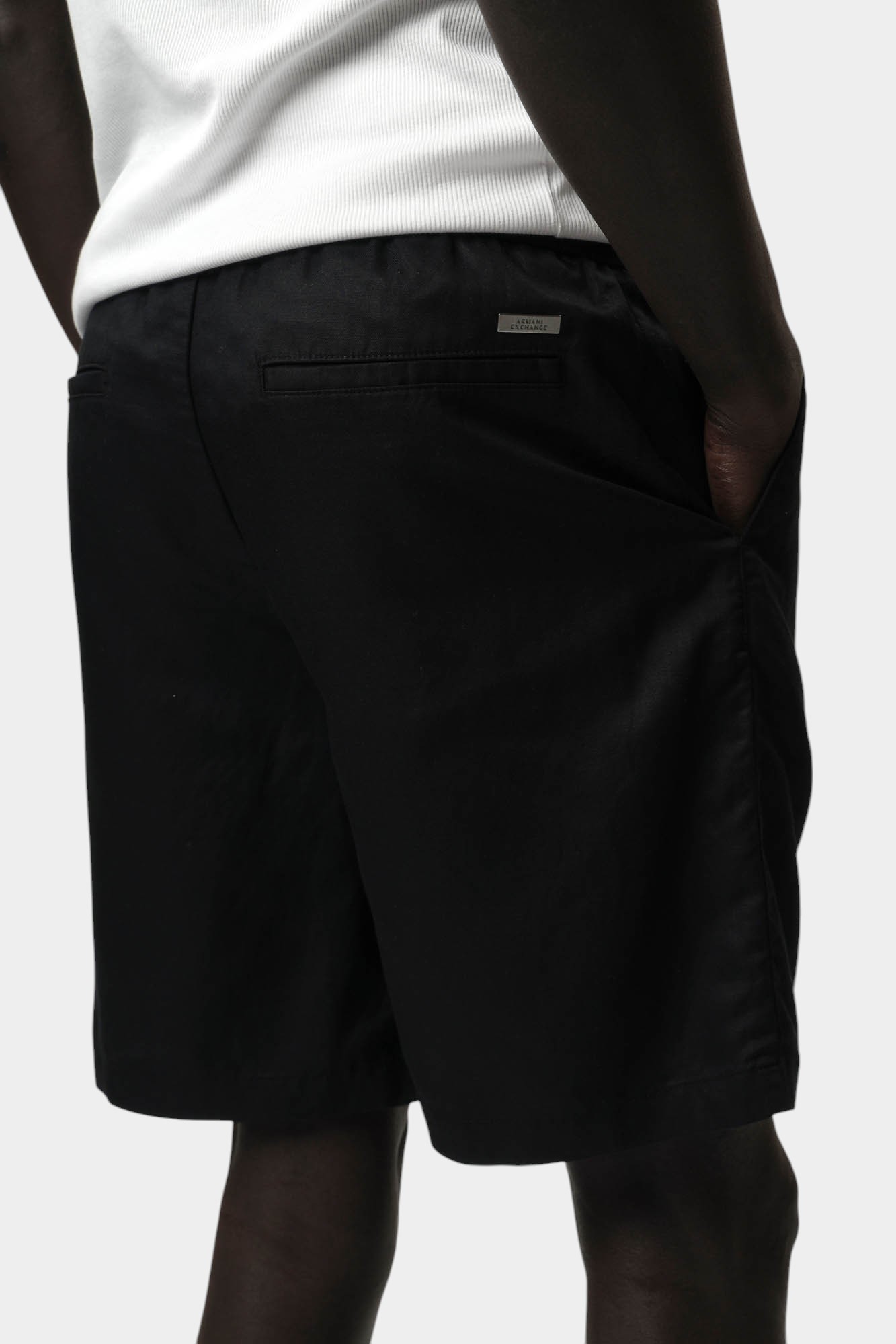 XM000656_AF13180 Шорты Armani Exchange Черный