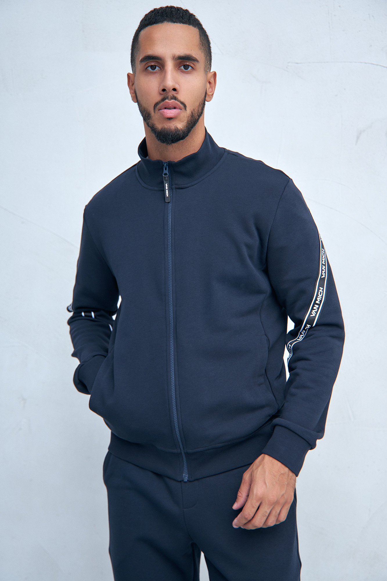 VM-232-20-036 Толстовка Van Mich Синий