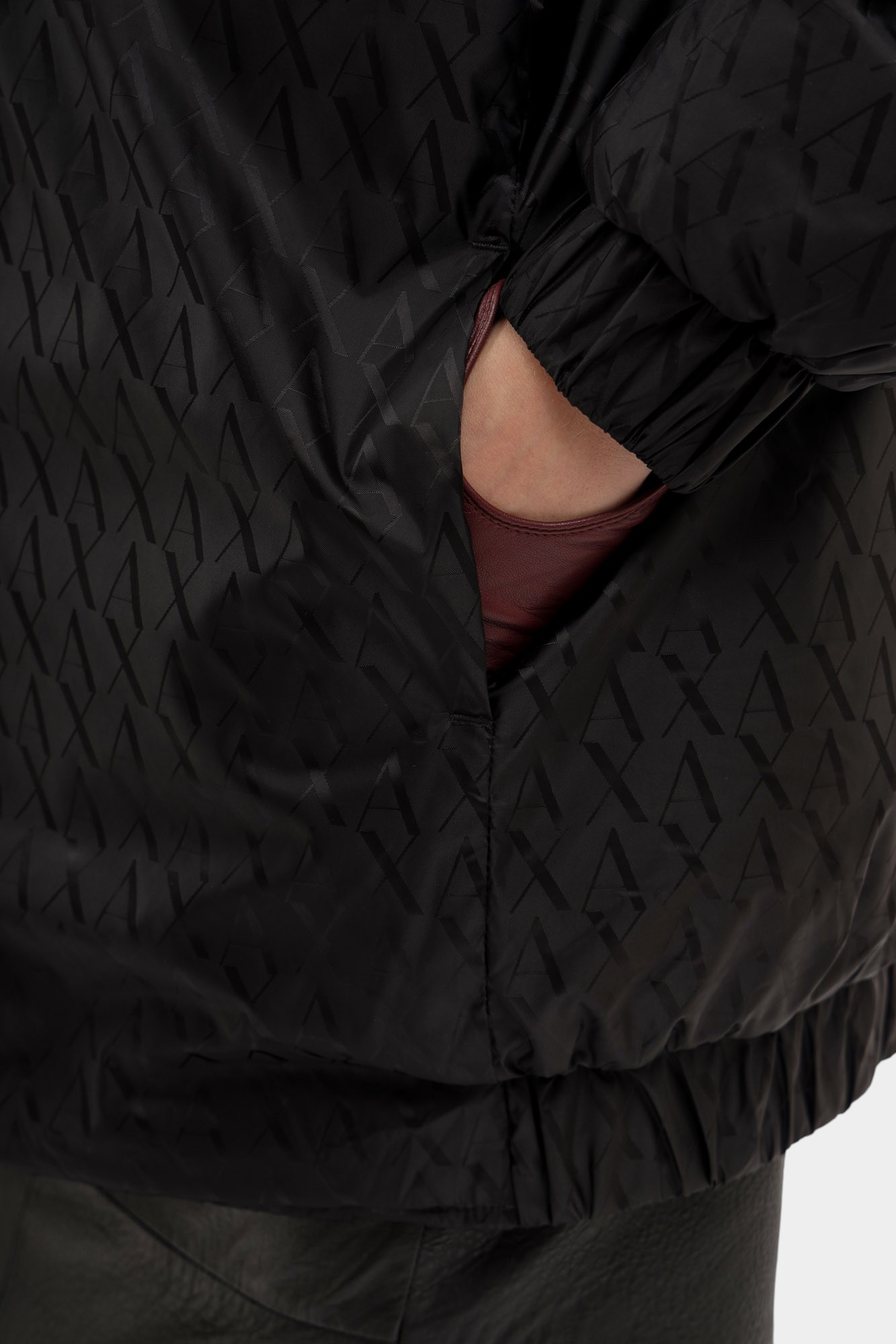 XW001435_AF16628 бомбер armani exchange 