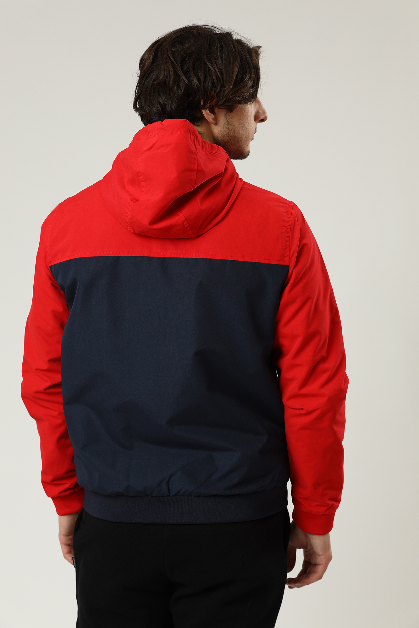 12200208 Ветровка Jack & Jones Красный